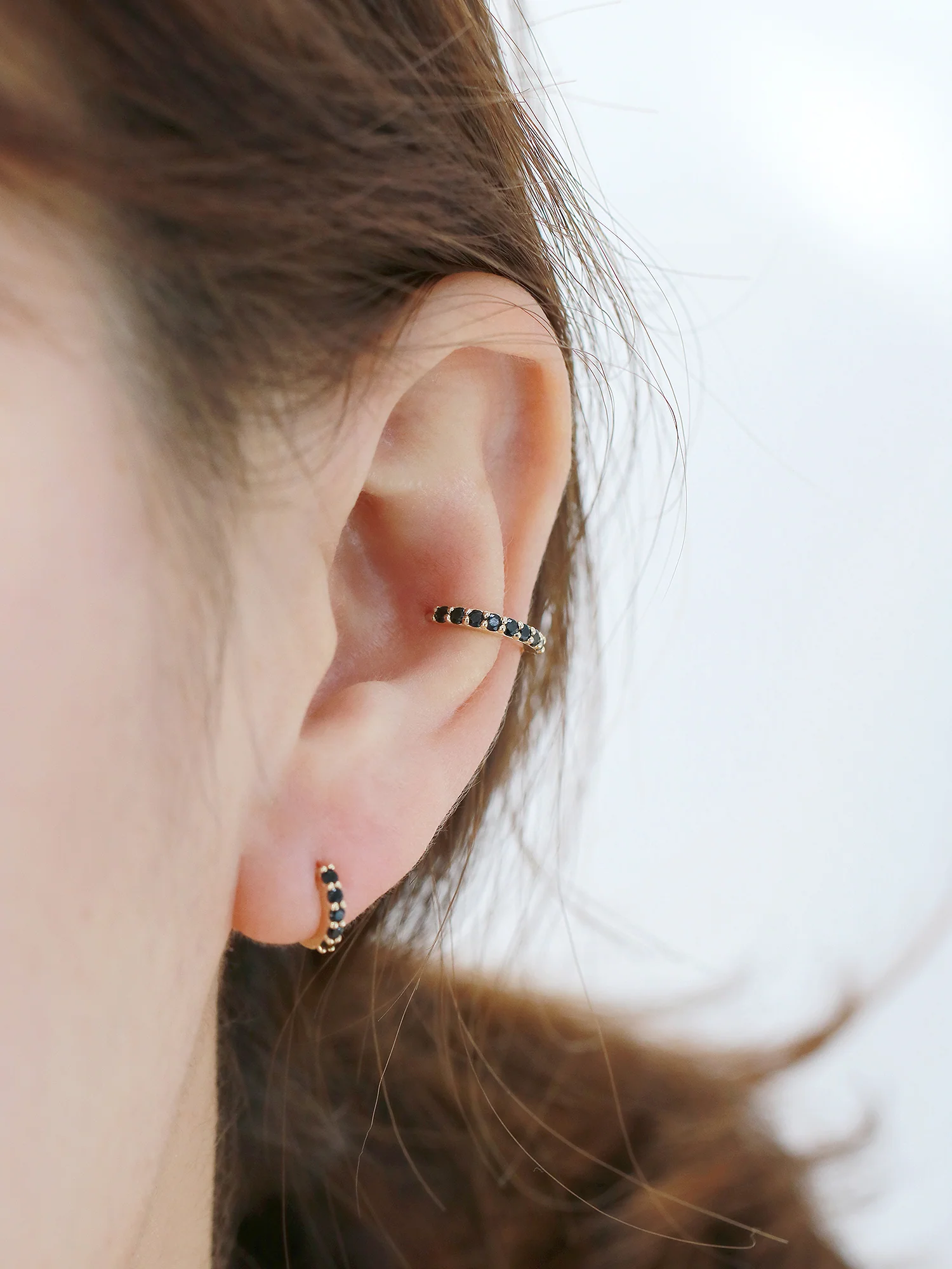 14K Gold One Line Cubic Cartilage Hoop Earring - Image 6