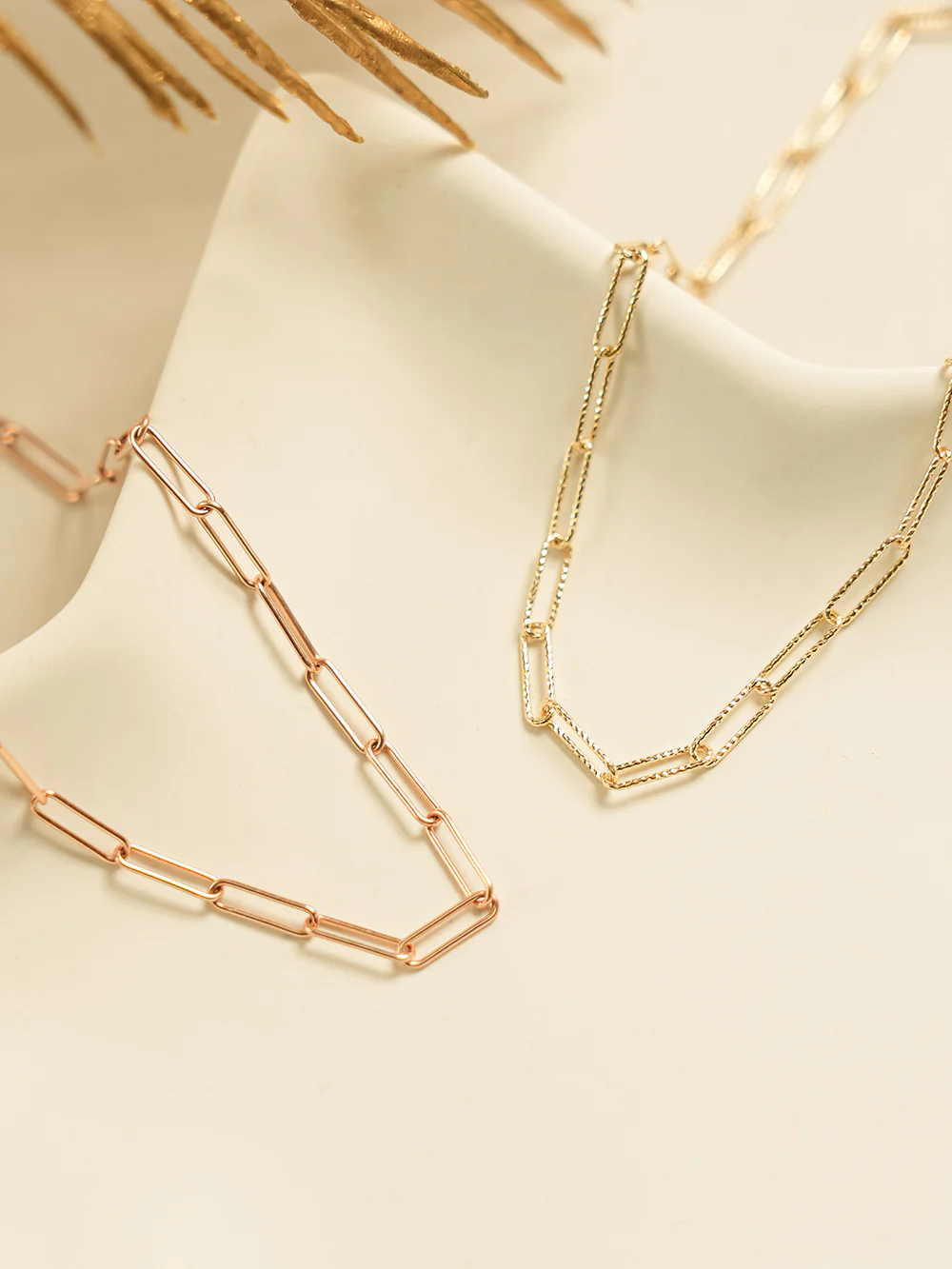 14K Gold Link Clip Chain Anklet Bracelet - Image 12