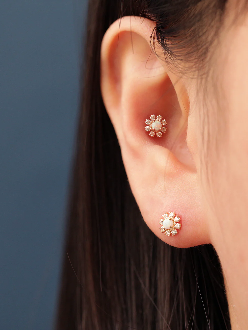 14K Gold Internal Opal Daisy Cartilage Earring 20G18G16G - Image 9