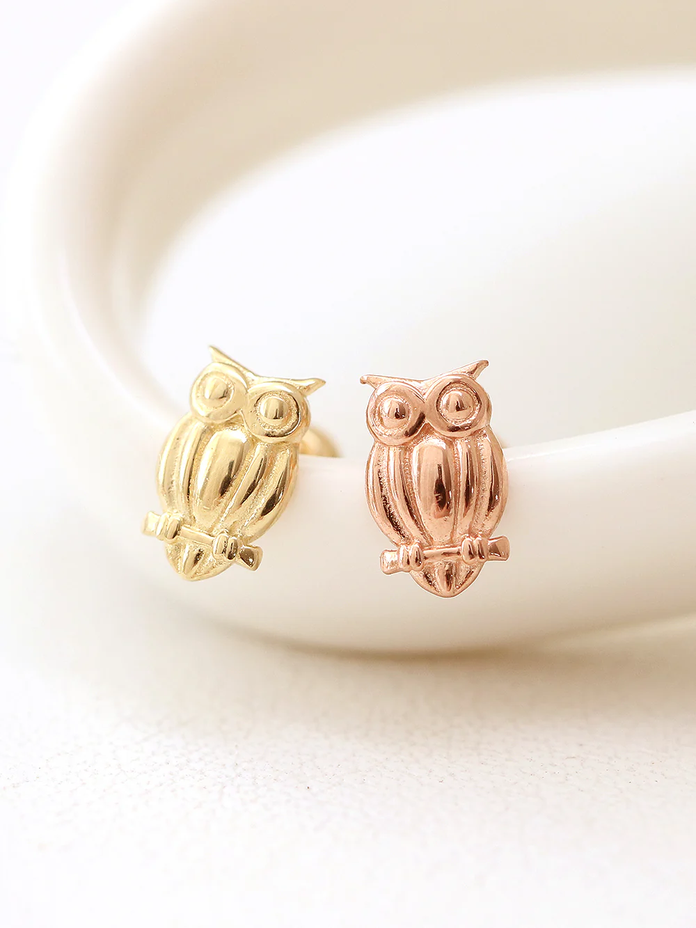 14K Gold Owl Cartilage Earring 20G - Image 2