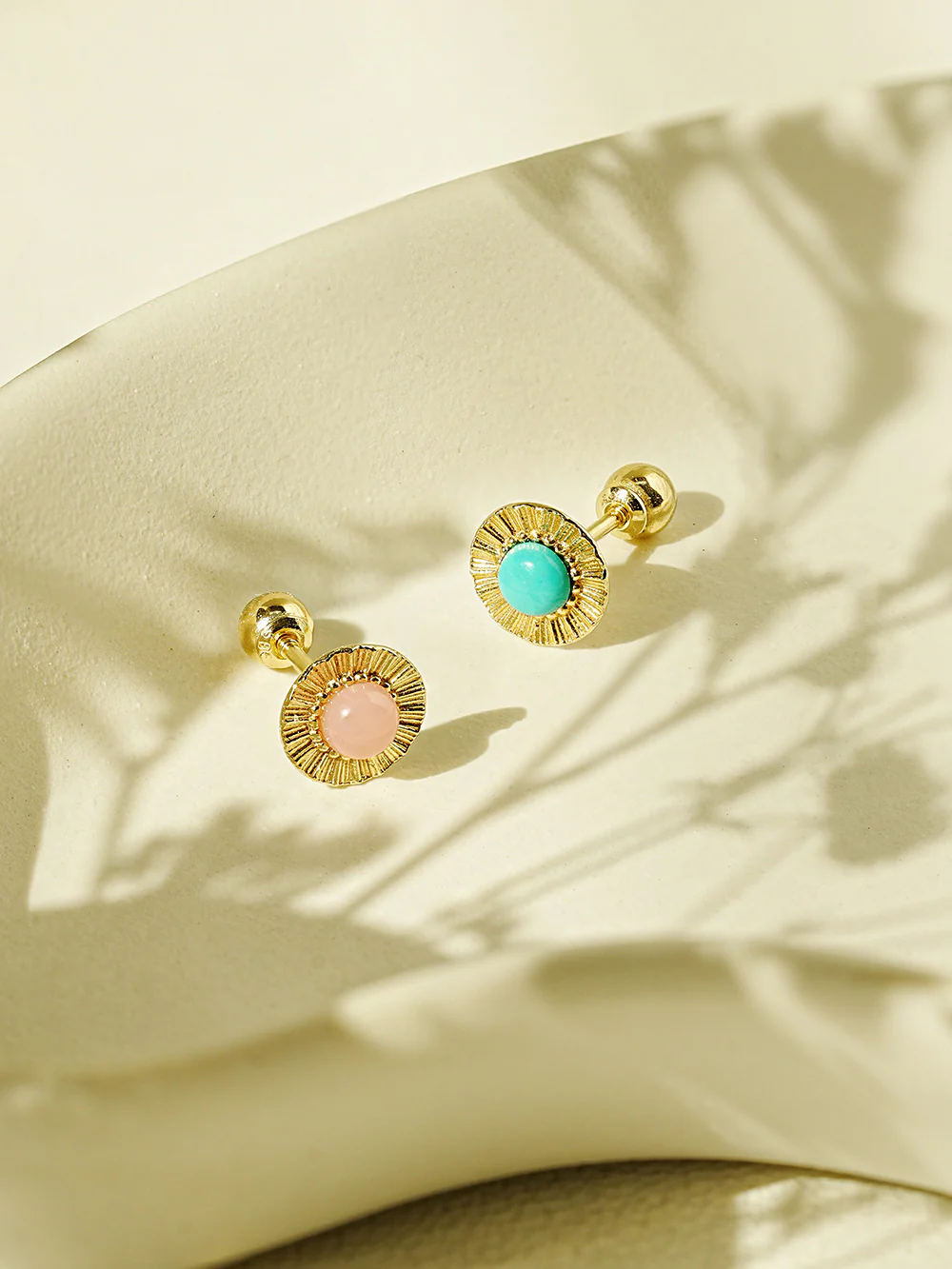 14K Gold Pale Cubic Stone Solar Earring 20G18G16G - Image 5