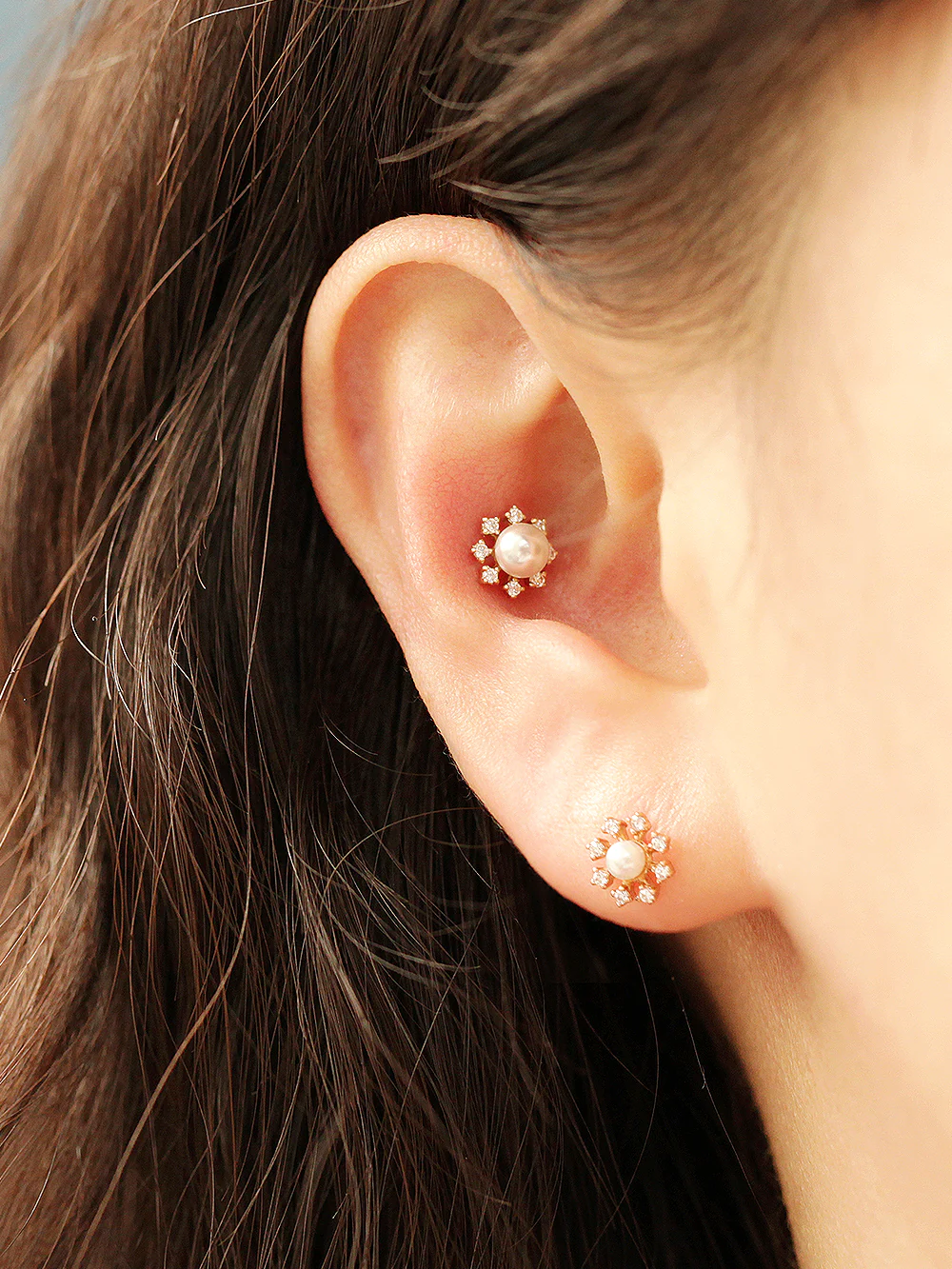 14K Gold Pearl Flower Cubic Cartilage Earring 20G18G16G - Image 6