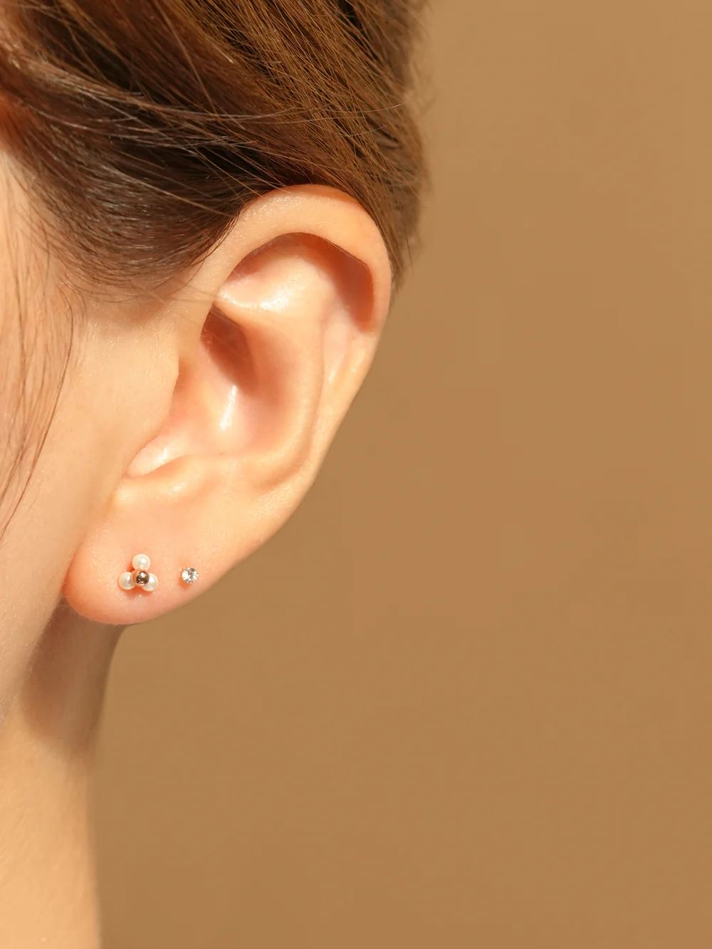 14K Gold Pearl Golden Ball Triangle Cartilage Earring 20G - Image 2