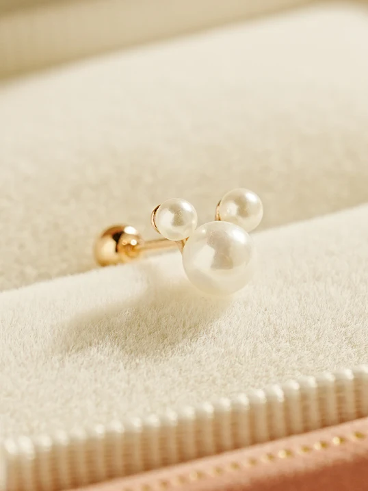 14K Gold Pearl Mouse Cartilage Earring 20G - Image 3