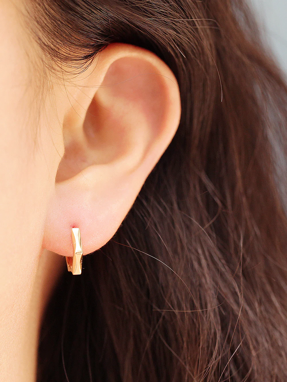14K Gold Pentagon Hoop Earring 20G - Image 8