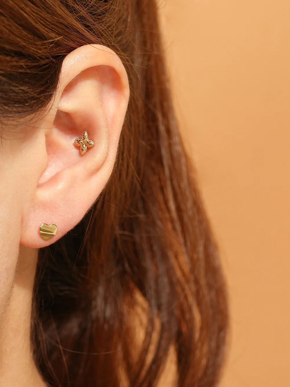 14K Gold Pinwheel Flower Cartilage Earring 20G - Image 4