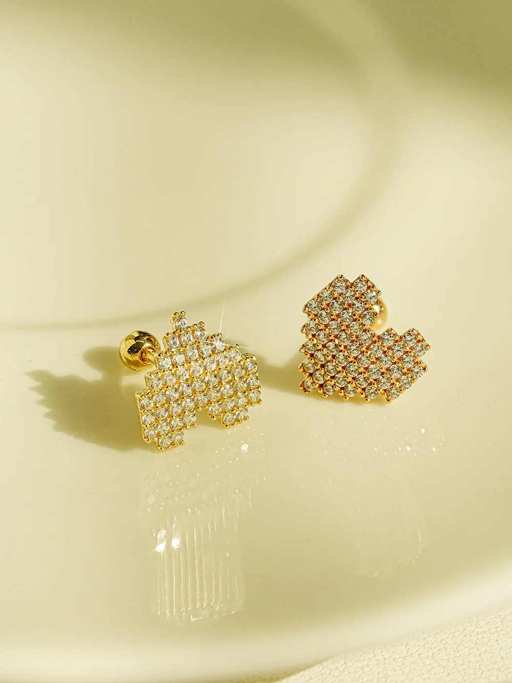 14K Gold Pixel Heart Cartilage Earring 18G16G - Image 7