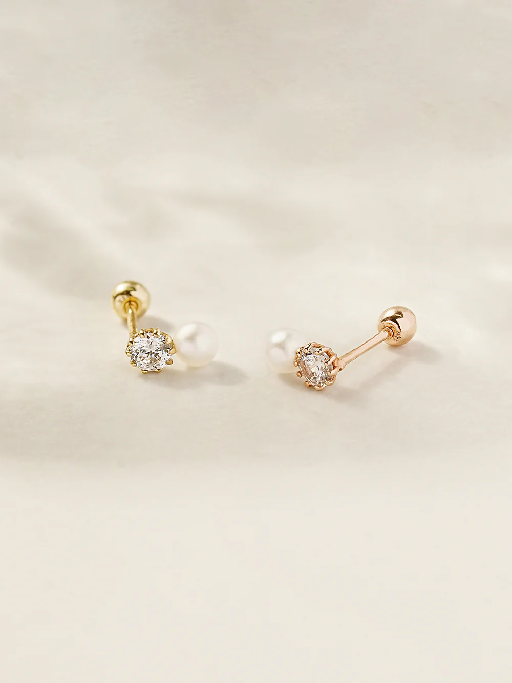 14K Gold Point Cubic Fresh Water Pearl Cartilage Earring 20G18G16G - Image 10