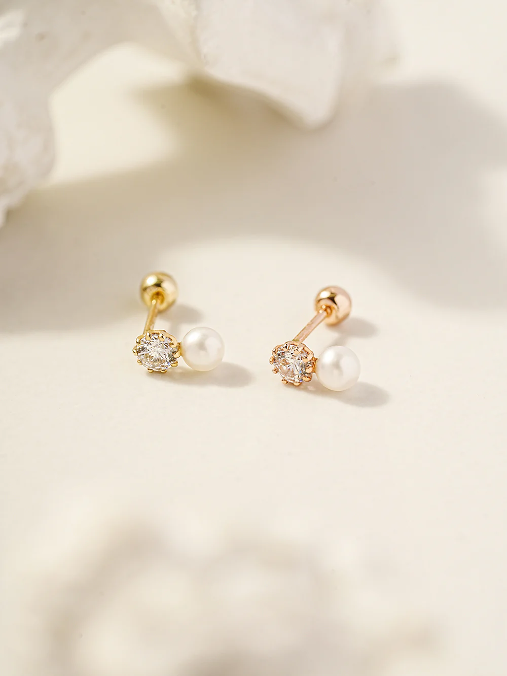 14K Gold Point Cubic Fresh Water Pearl Cartilage Earring 20G18G16G - Image 7