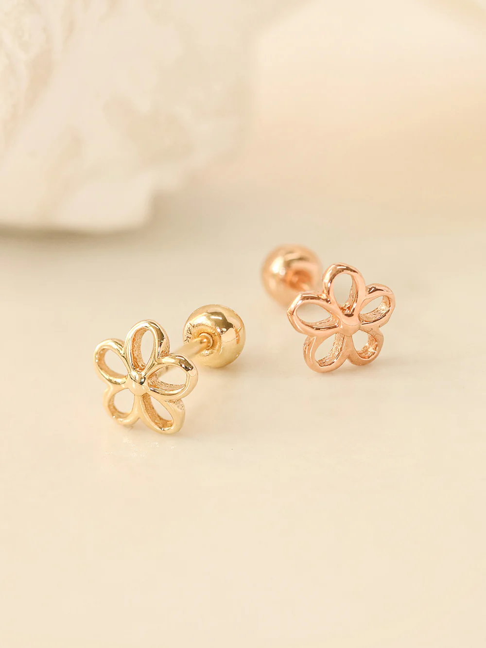 14K Gold Point Five Petals Cartilage Earring 20G18G16G - Image 5