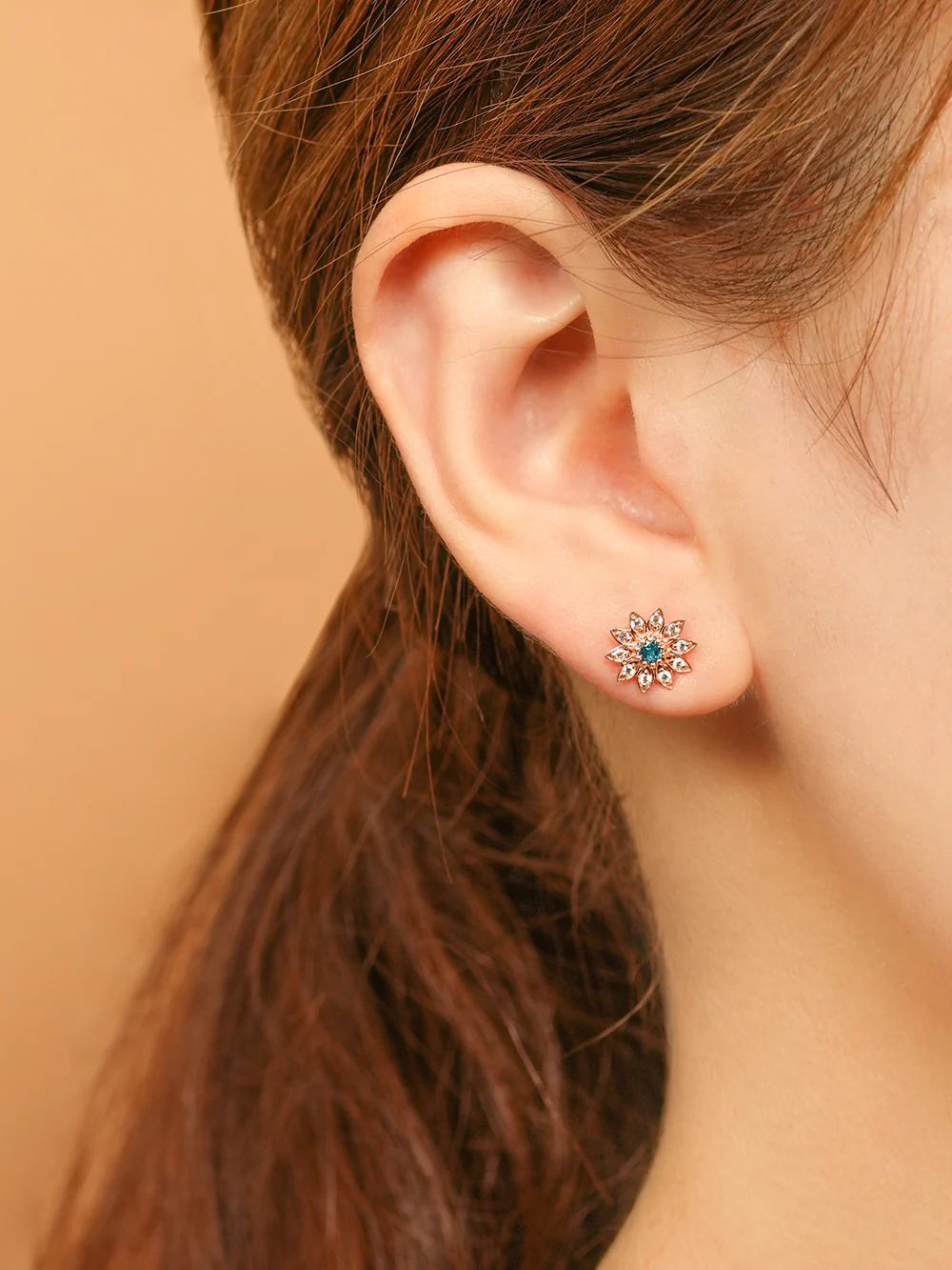 14K Gold Point Sunflower Cartilage Earring 18G16G - Image 14