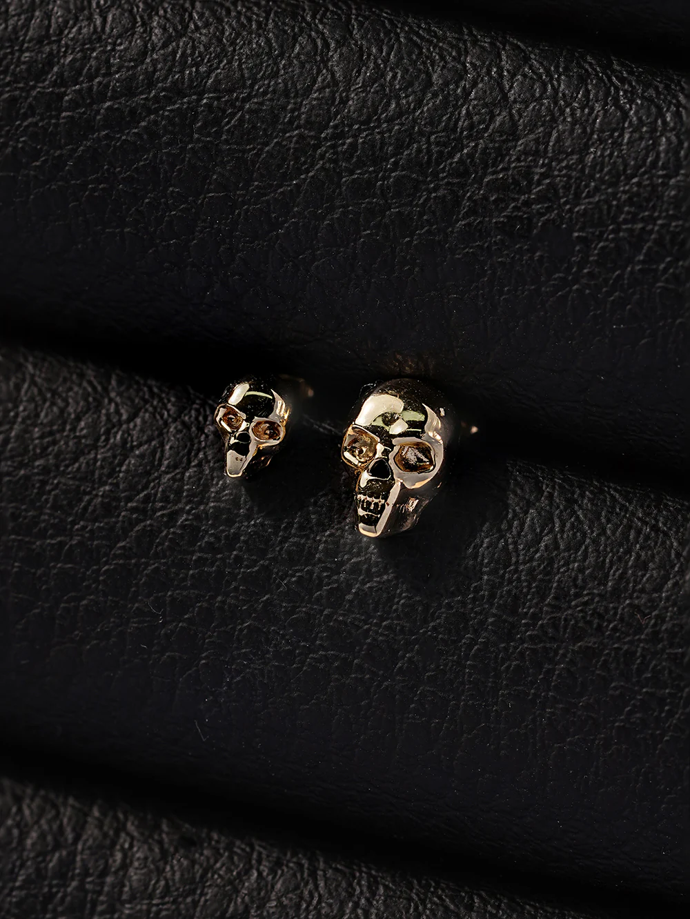 14K Gold Pop Skull Cartilage Earring 20G18G16G