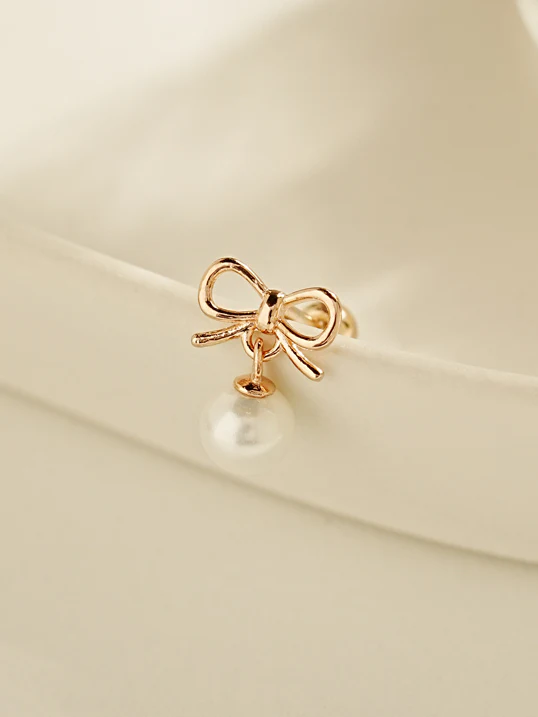 14K Gold Ribbon Pearl Drop Cartilage Earring 20G