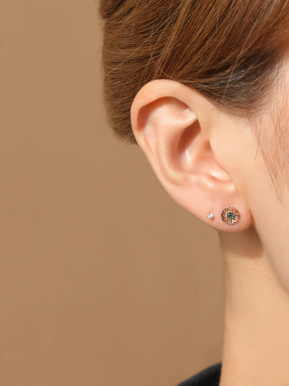 14K Gold Rough Diamond Solar Cartilage Earring 18G - Image 5