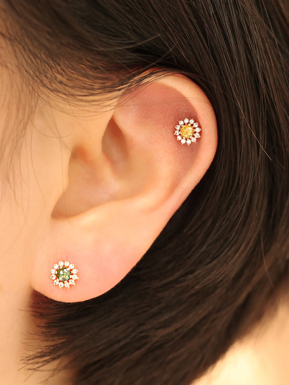 14K Gold Rough Diamond Sunflower Cartilage Earring 20G - Image 9