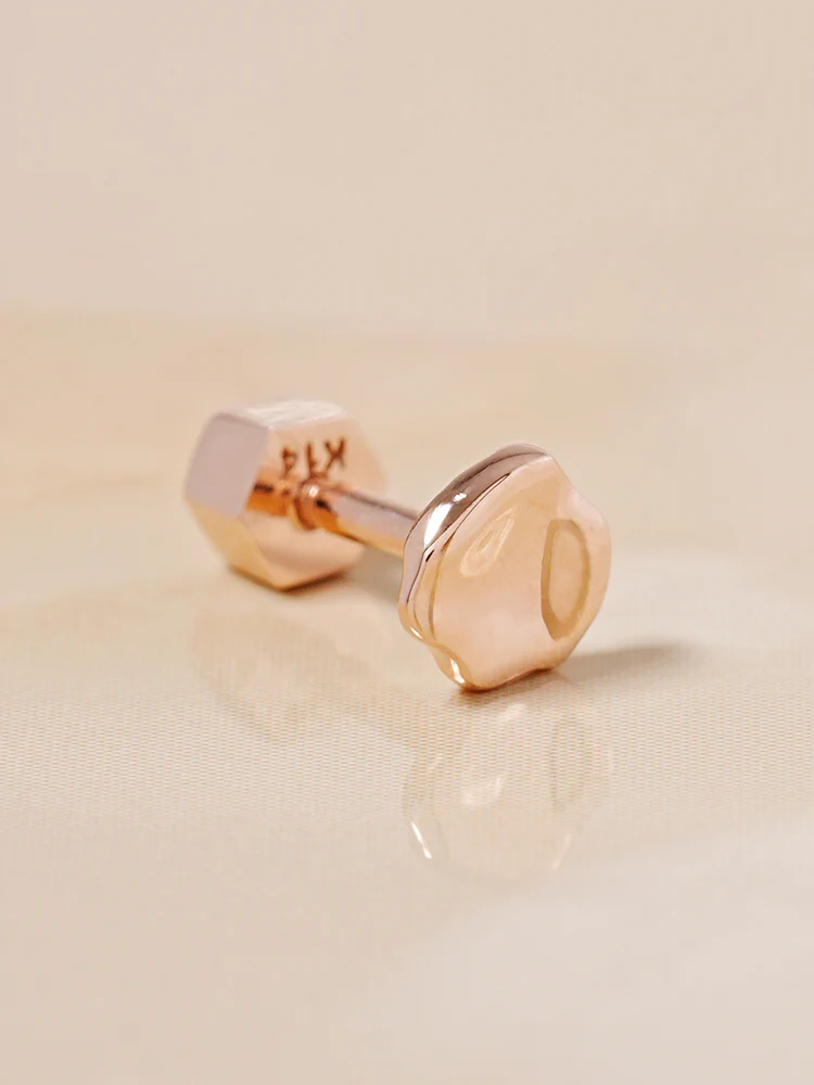 14K Gold Rough Disc Cartilage Earring 18G - Image 3