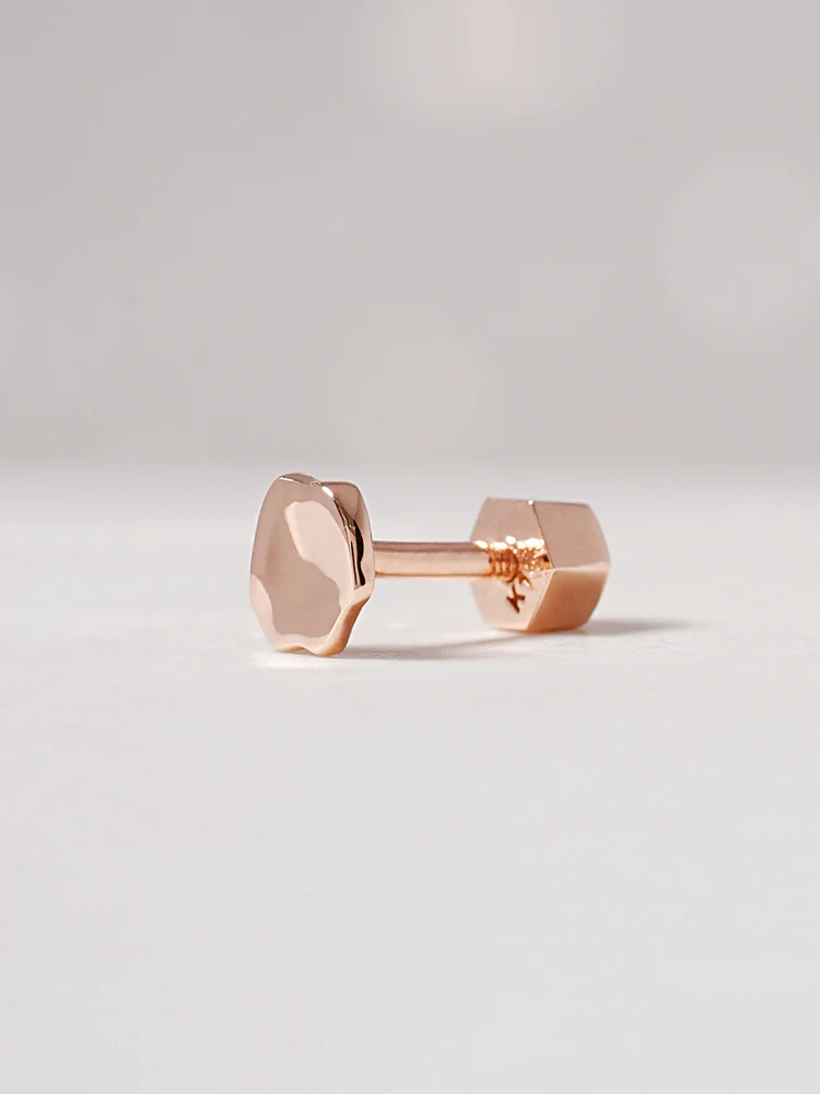 14K Gold Rough Disc Cartilage Earring 18G - Image 9