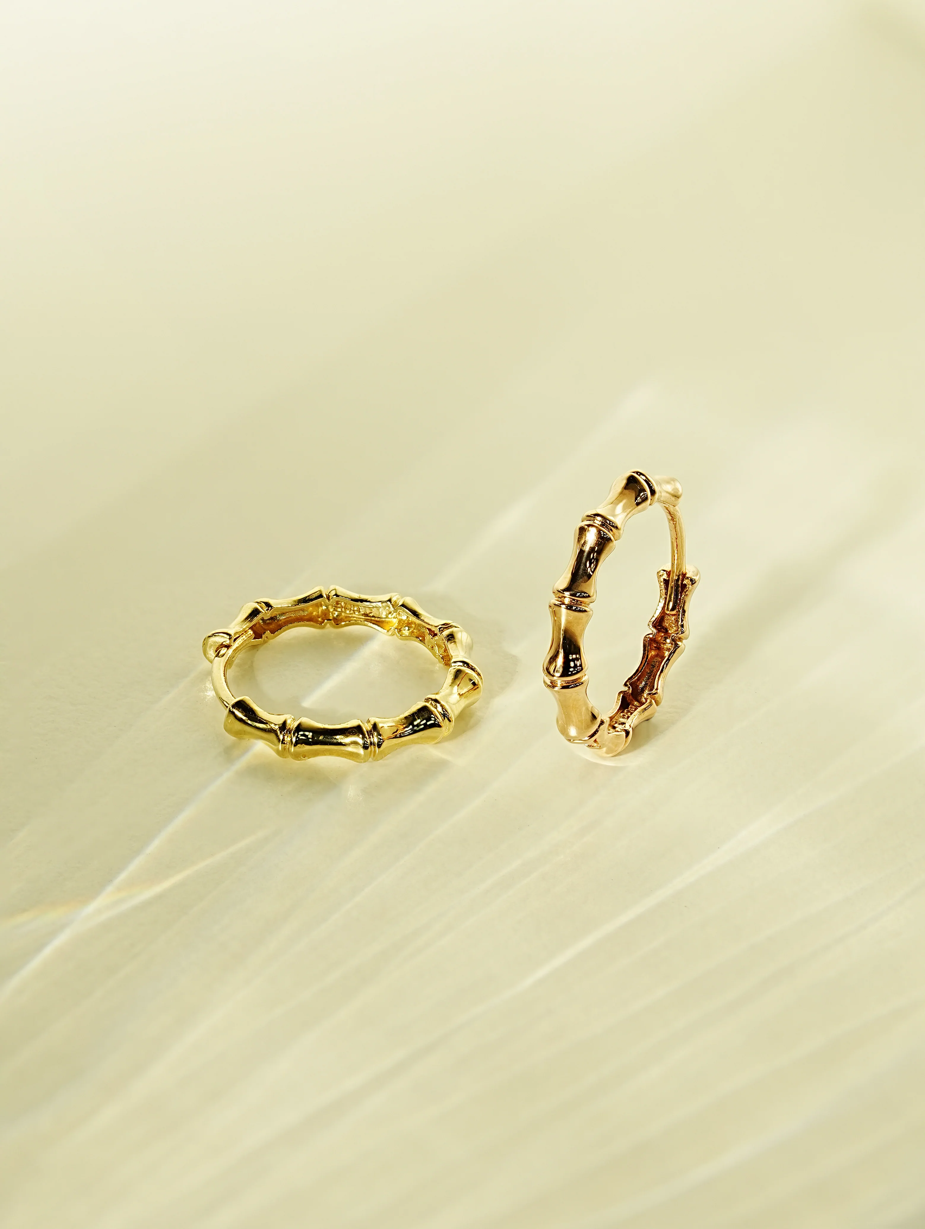 14K Gold Round Wave Hoop Earring - Image 6