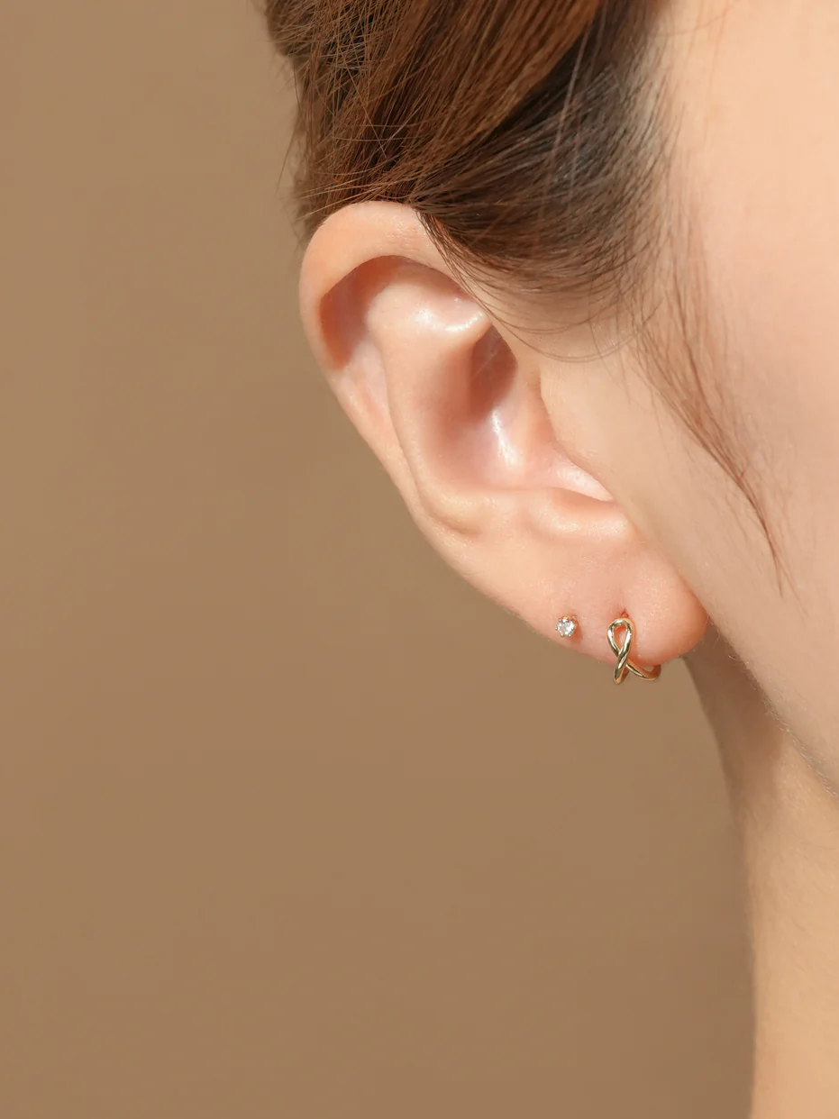 14K Gold Roundy Cross Ring Cartilage Earring 20G18G16G - Image 6