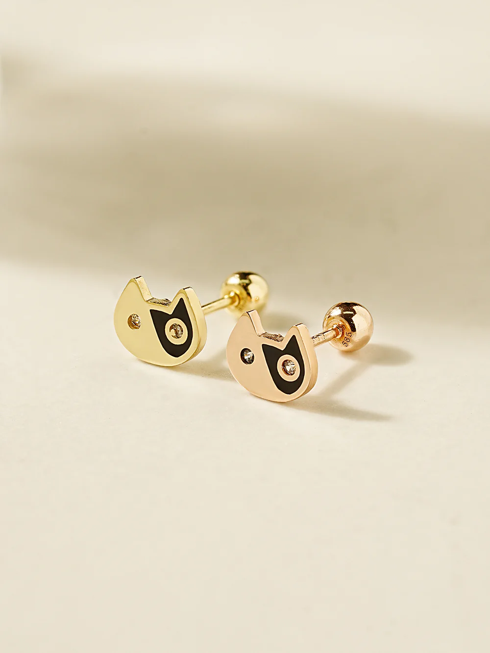 14K Gold Siamese Cat Cartilage Earring 20G