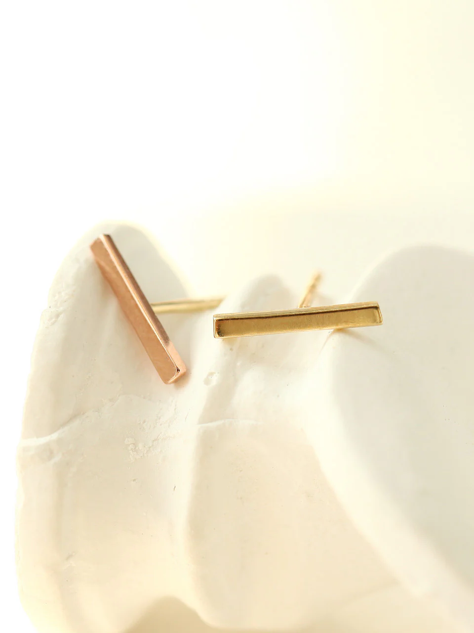 14K Gold Simple Bar Stud Earring - Image 5