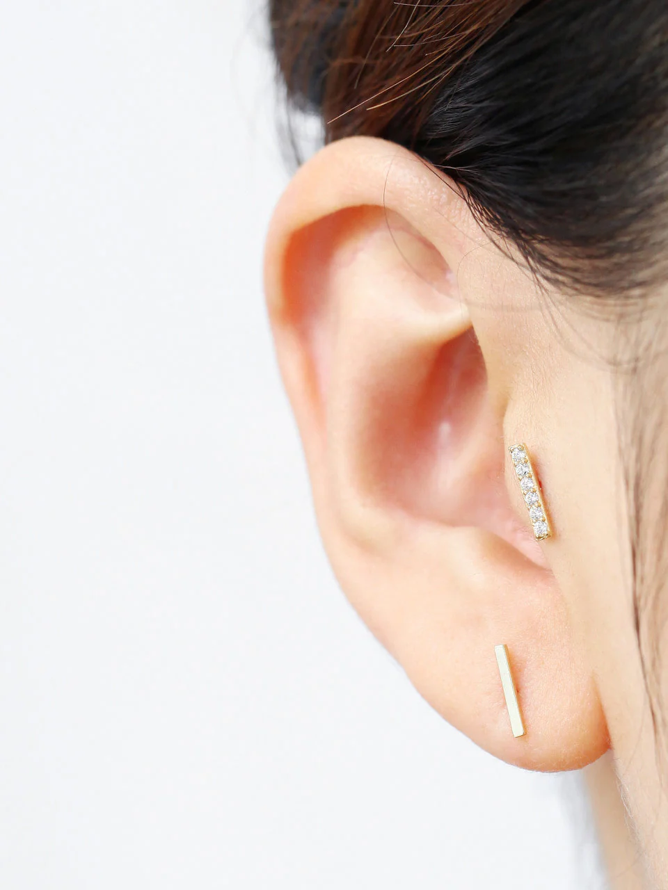 14K Gold Simple Bar Stud Earring - Image 6