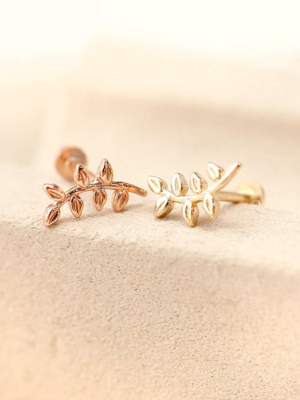 14K Gold Simple Leaf Internally Threaded Labret Piercing 18G16G - Image 3