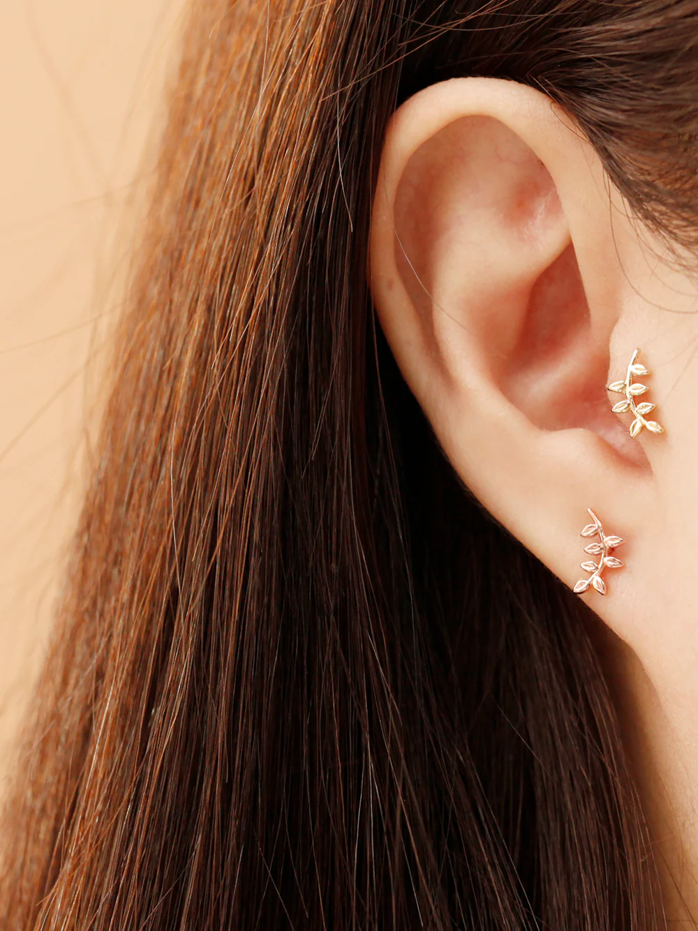 14K Gold Simple Leaf Internally Threaded Labret Piercing 18G16G - Image 8