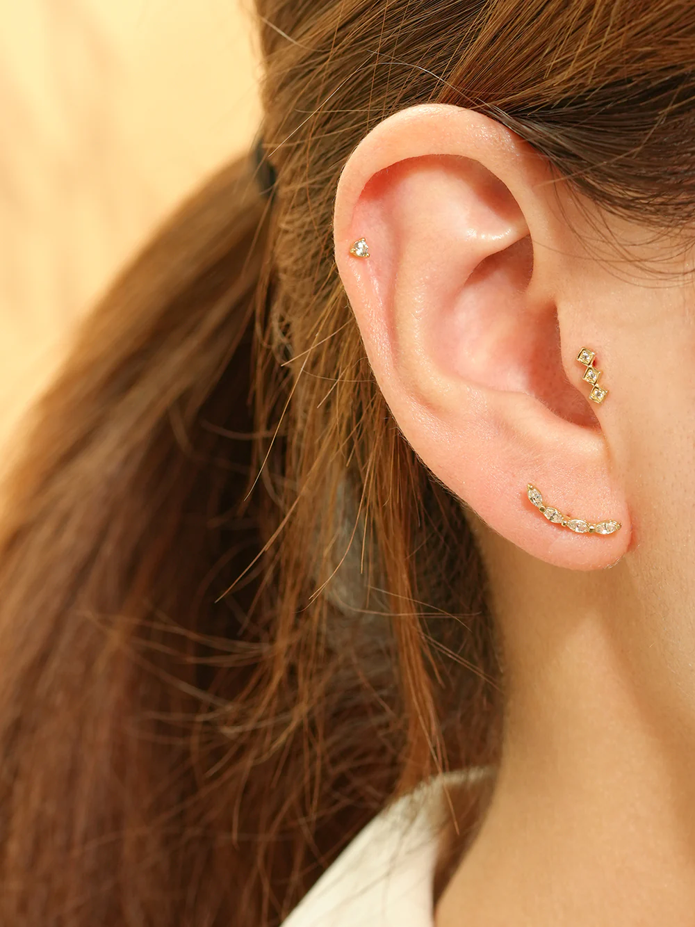 14K Gold Simple Point Cubic Cartilage Earring 20G - Image 2