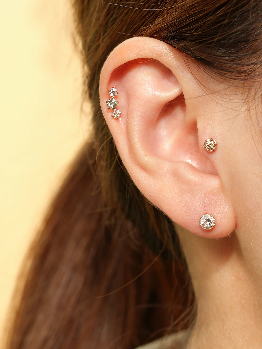 14K Gold Simple Round Internally Threaded Labret Piercing 18G16G - Image 4