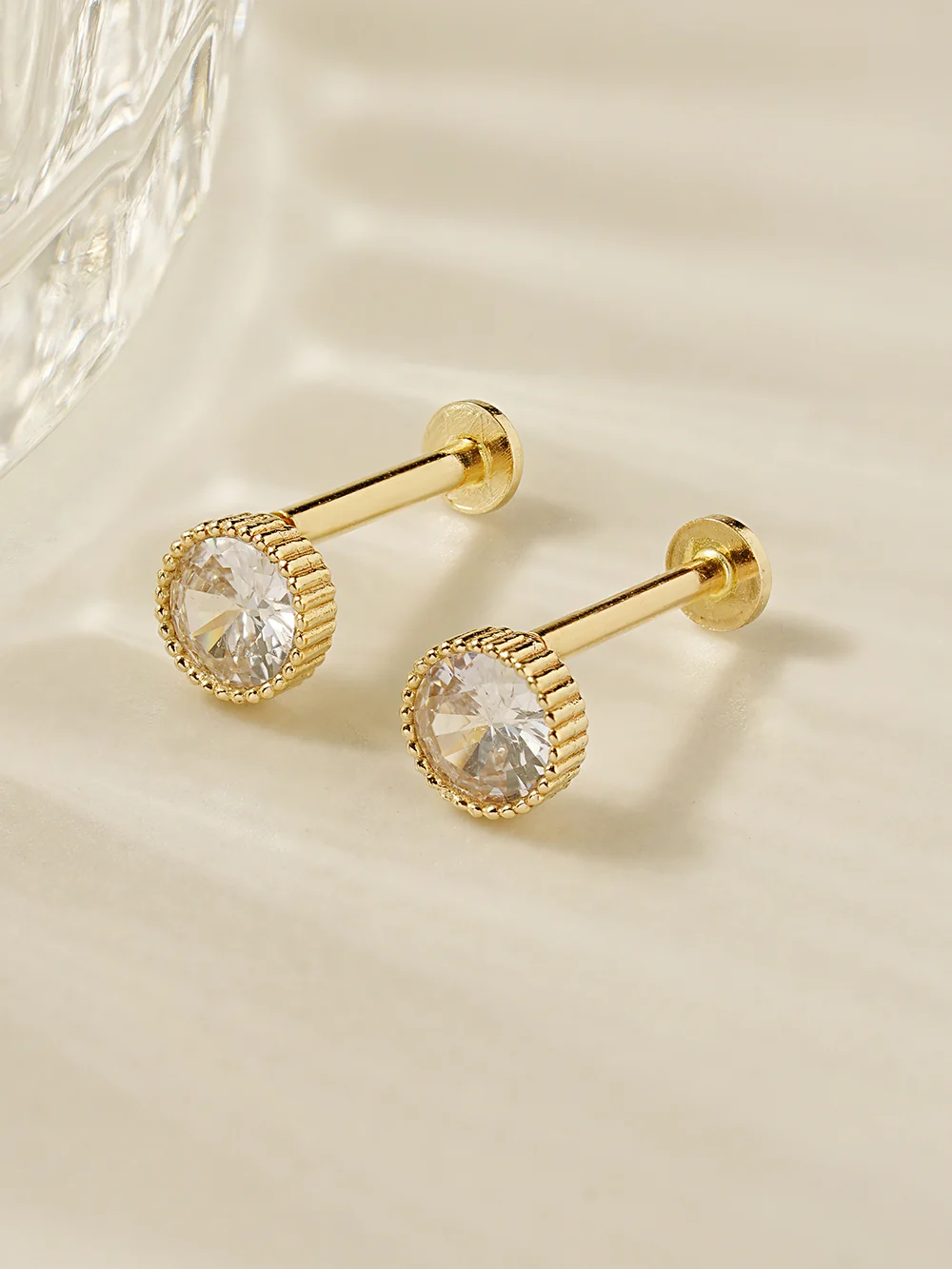 14K Gold Simple Round Internally Threaded Labret Piercing 18G16G - Image 9