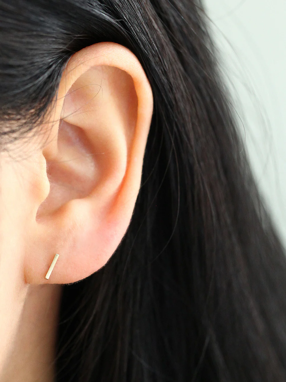 14K Gold Simple Stick Internally Threaded Labret Piercing 18G16G - Image 4