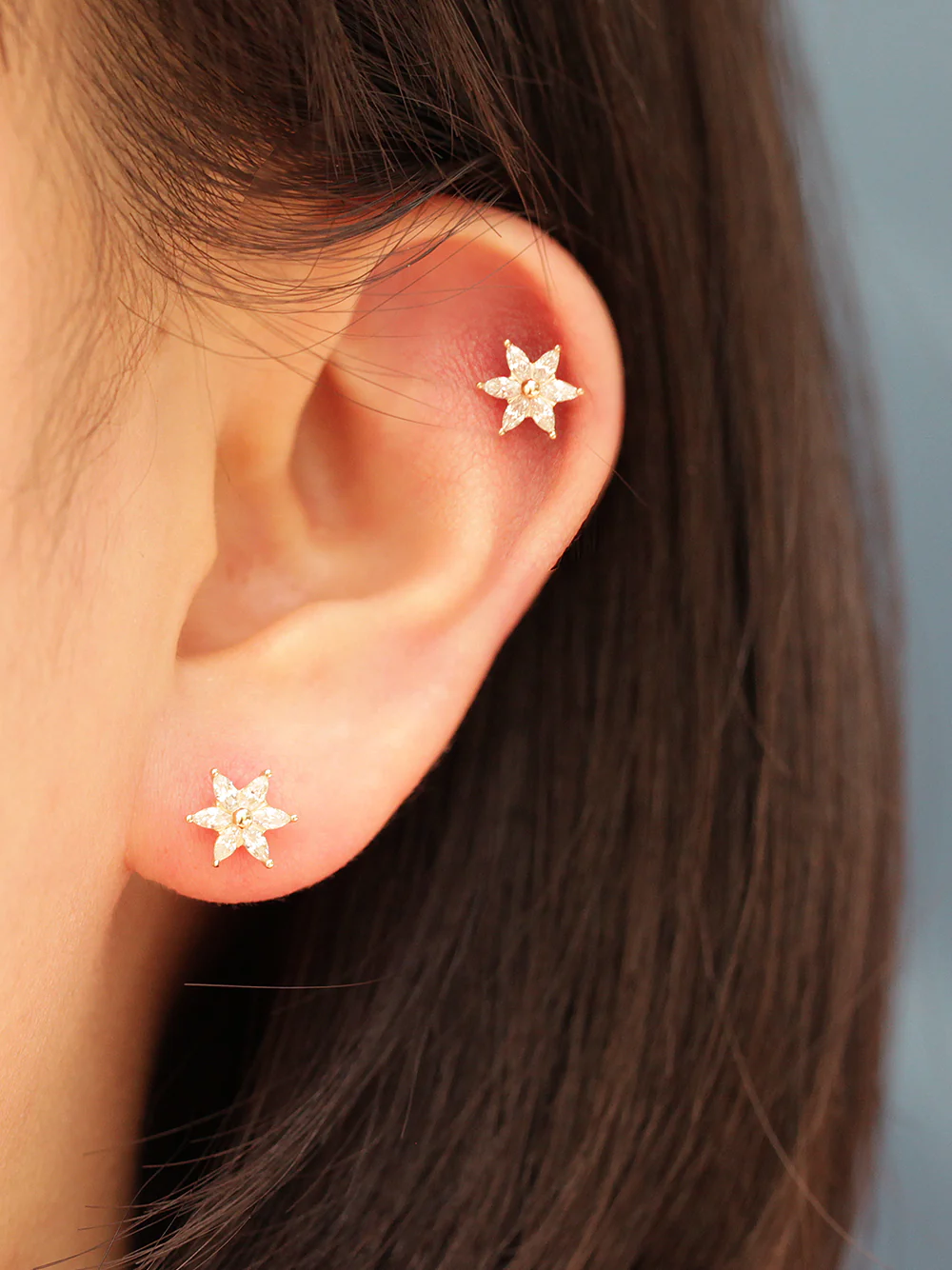14K Gold Snow Flower Cubic Cartilage Earring 20G - Image 5
