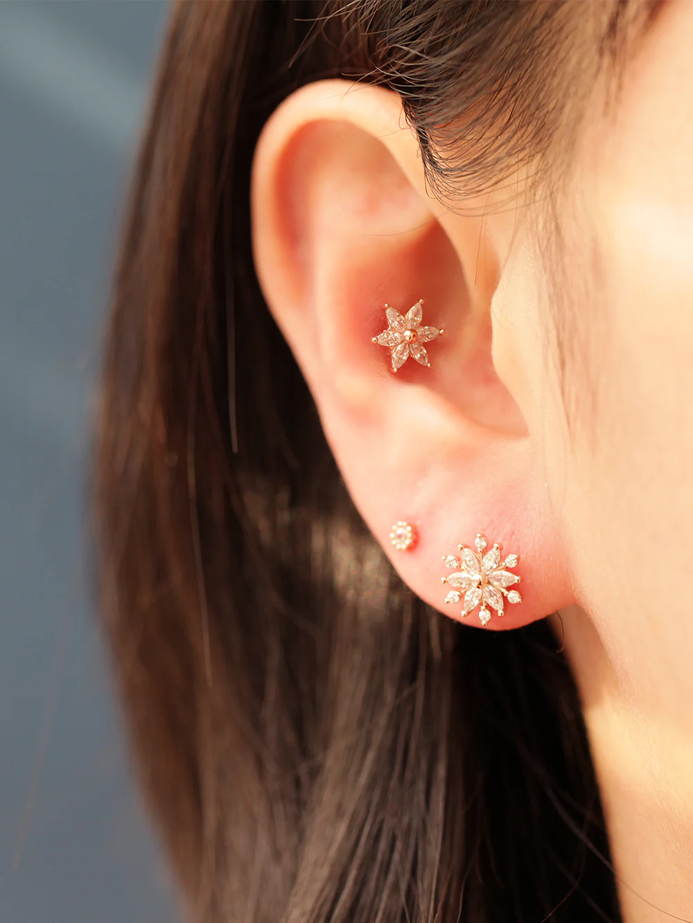 14K Gold Snow Flower Cubic Cartilage Earring 20G - Image 8