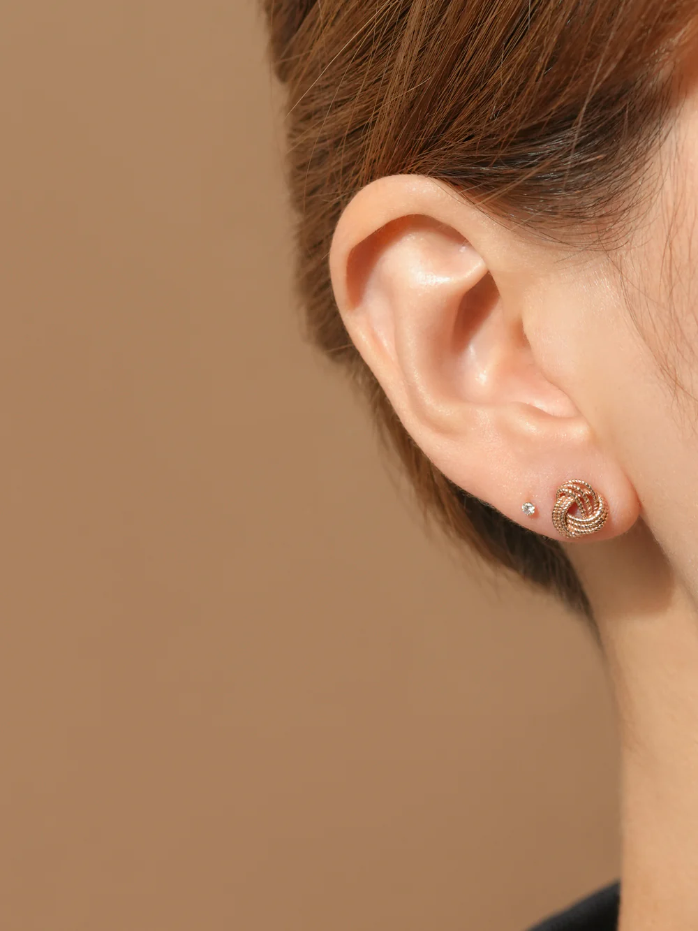 14K Gold Soft Twist Cartilage Earring 18G - Image 5