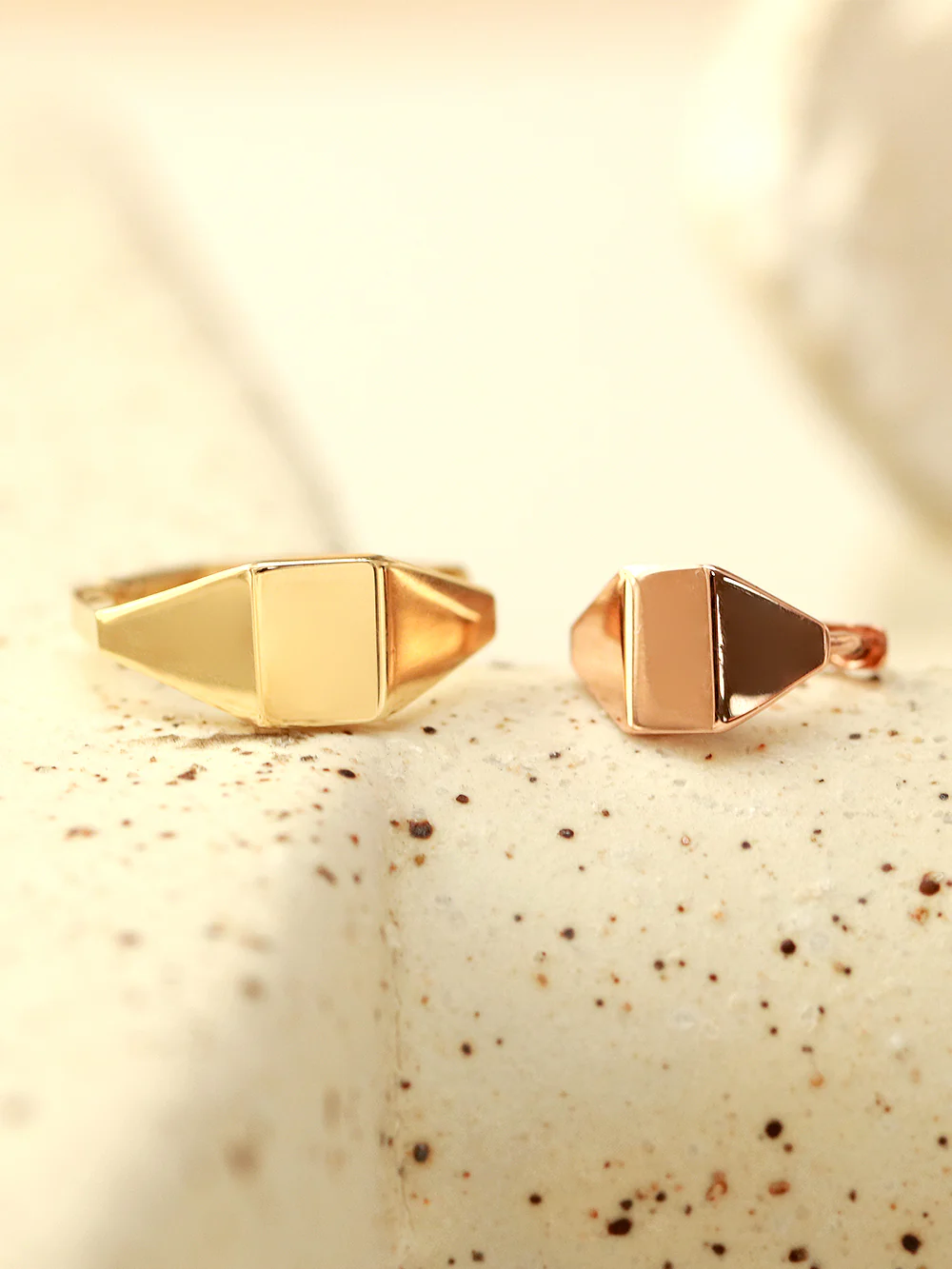 14K Gold Square Oval Hoop Earring - Image 4