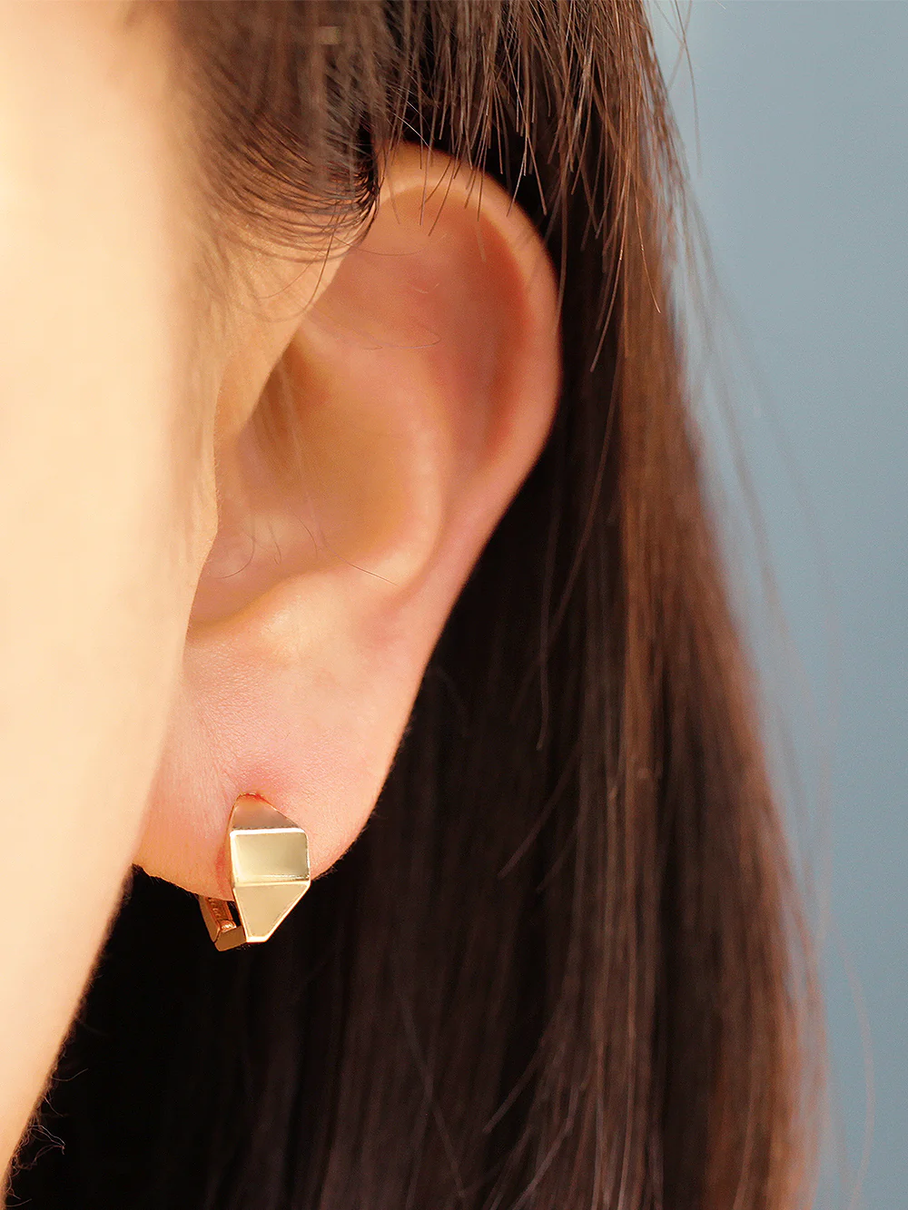 14K Gold Square Oval Hoop Earring - Image 7