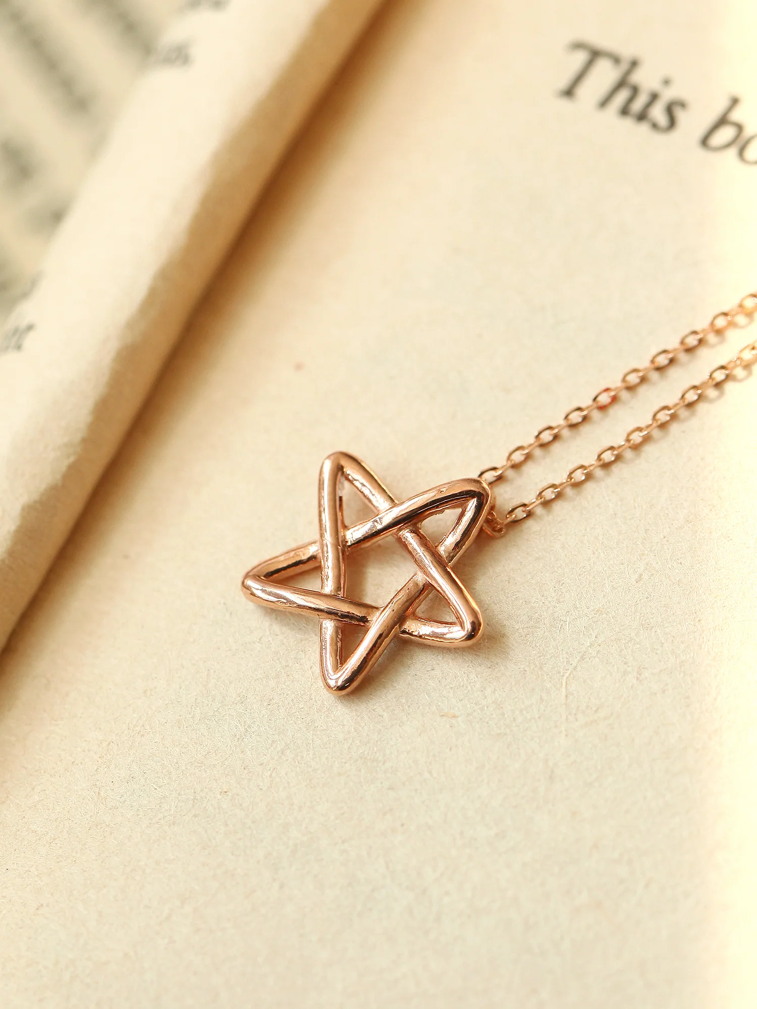 14K Gold Star Necklace - Image 5
