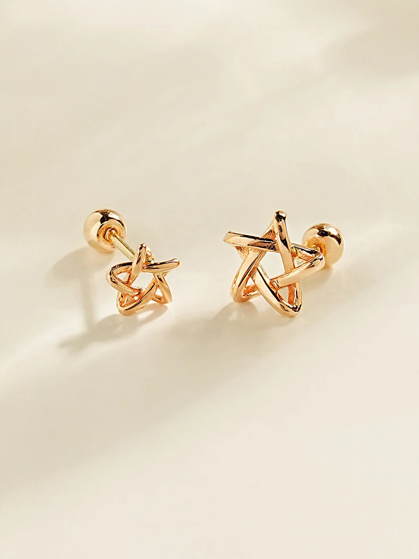 14K Gold Star Point Cartilage Earring 20G