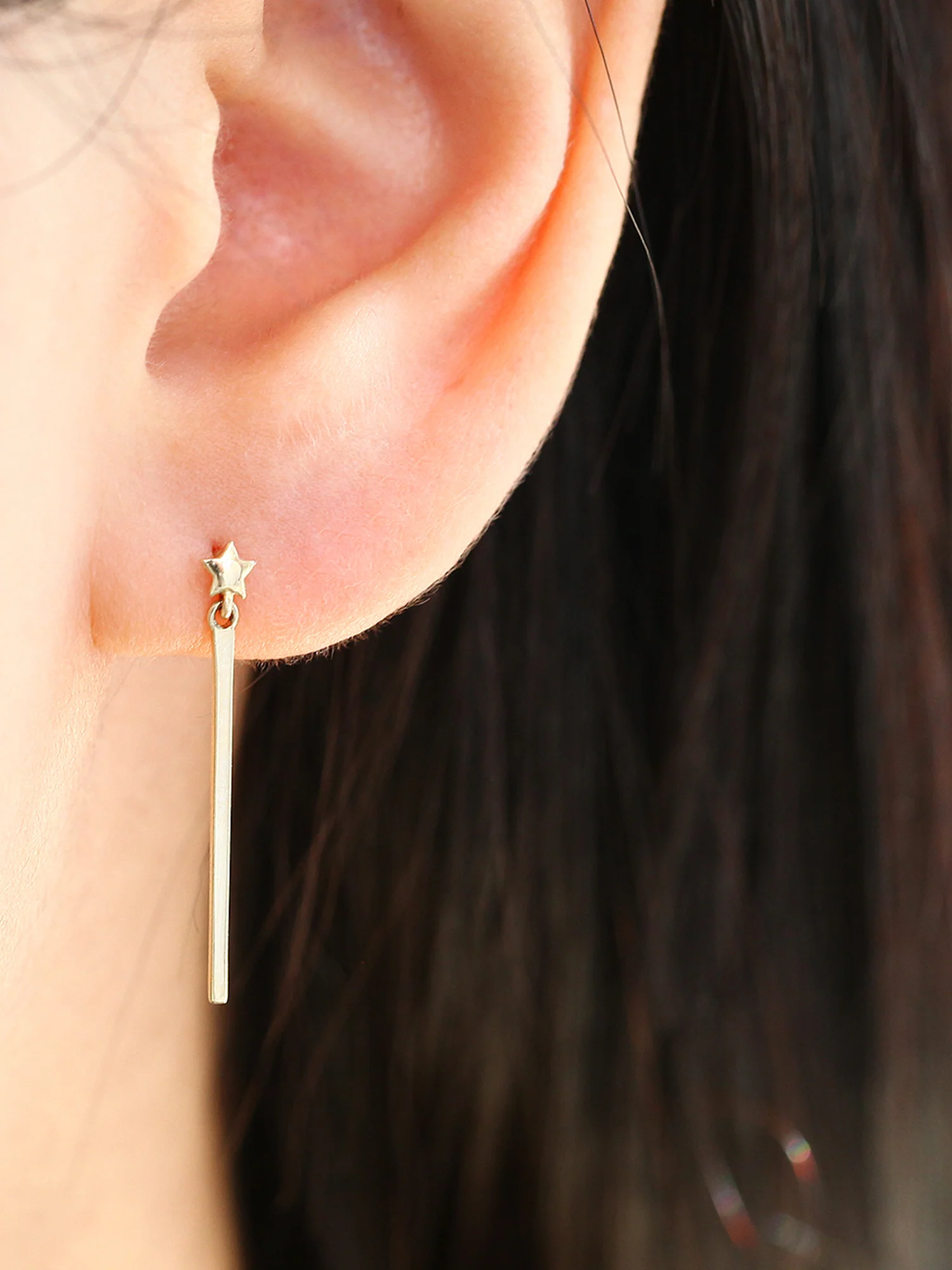 14K Gold Star Stick Drop Cartilage Earring 20G - Image 3