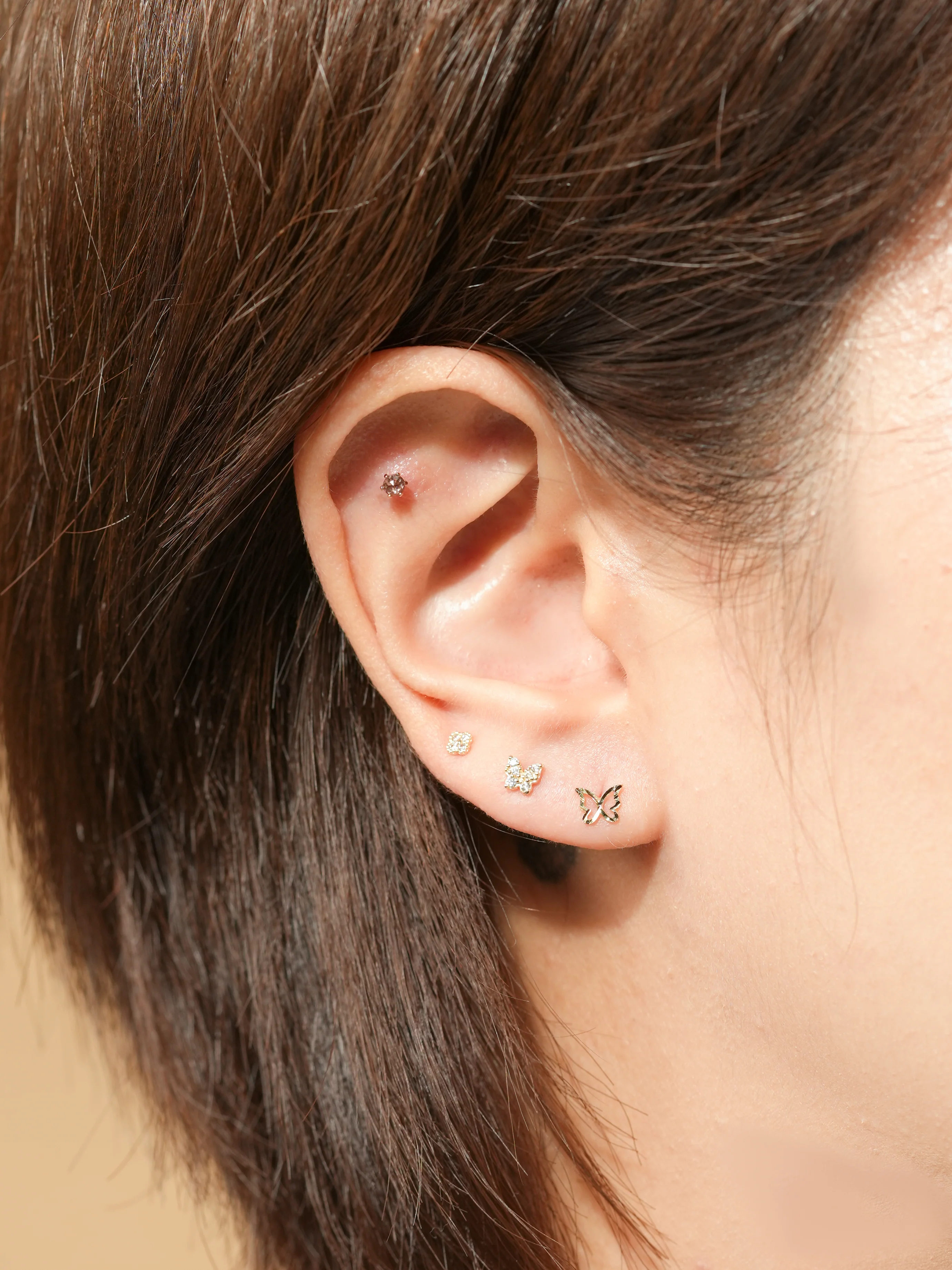 14K Gold Stripe Butterfly Cartilage Earring 20G - Image 4