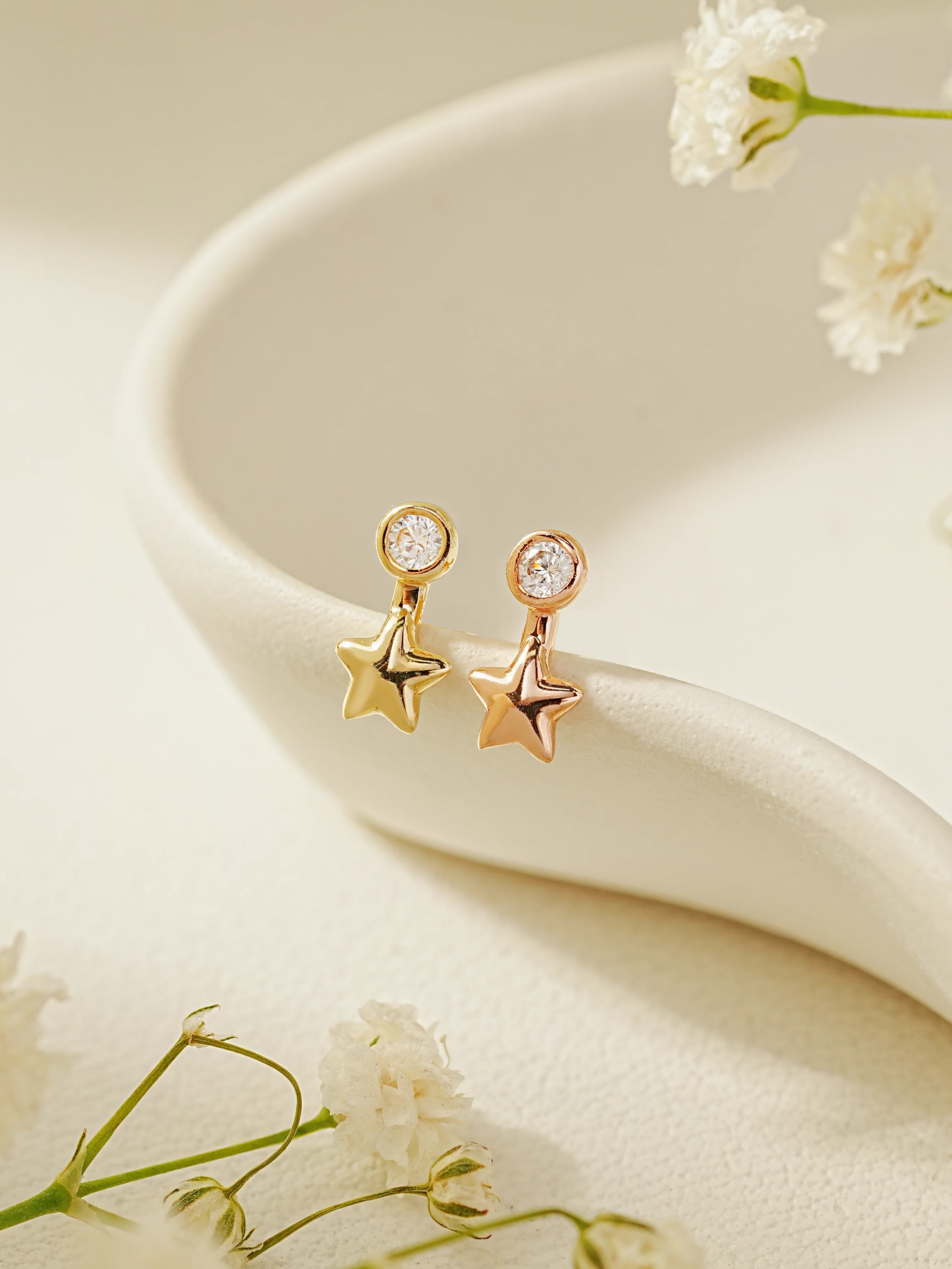 14K Gold Symbol Star, Moon, Heart and Clover Internally Threaded Labret Piercing 18G16G - Image 3