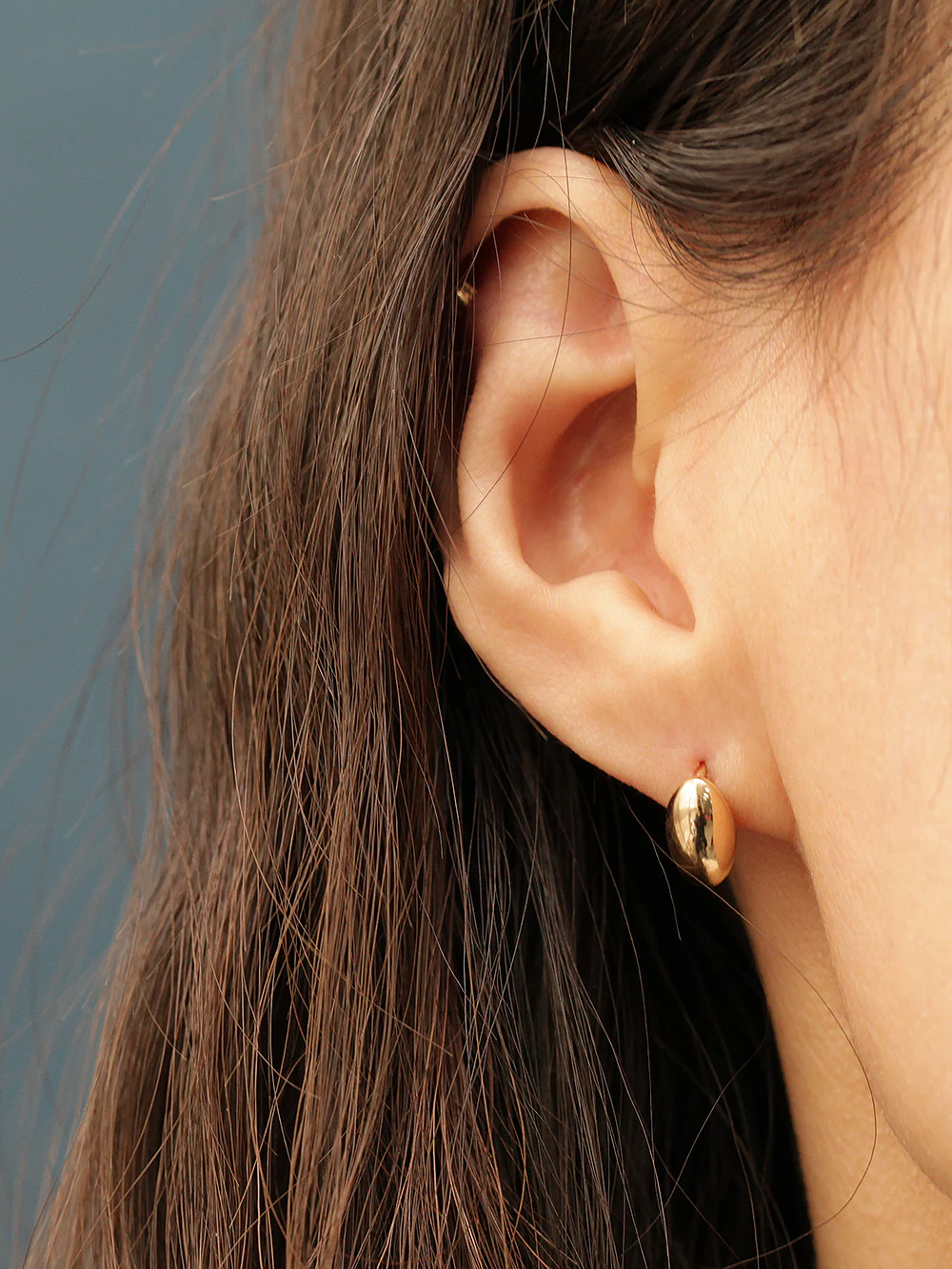 14K Gold Tear Drop Hoop Earring - Image 4