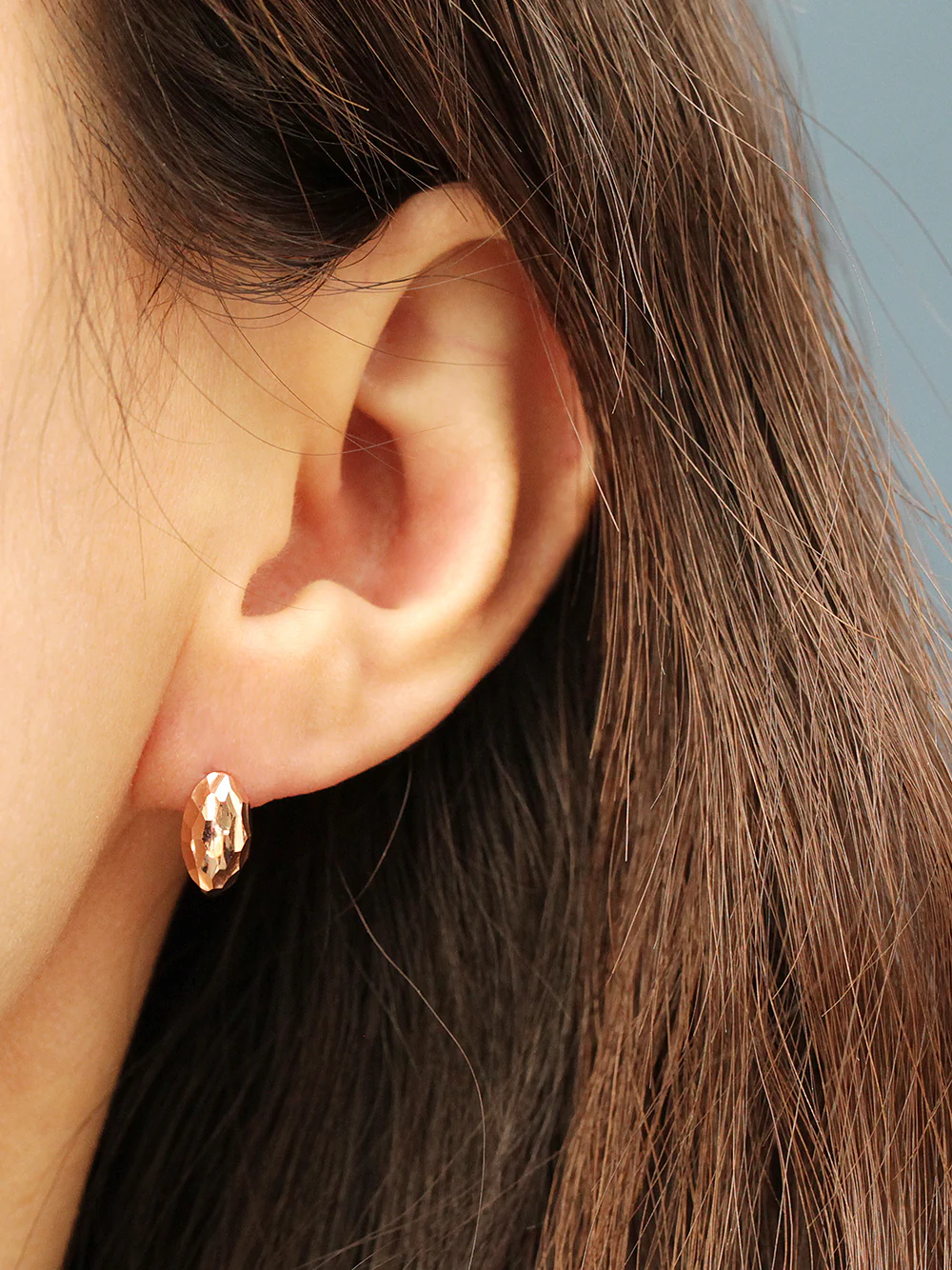 14K Gold Tear Drop Hoop Earring - Image 7