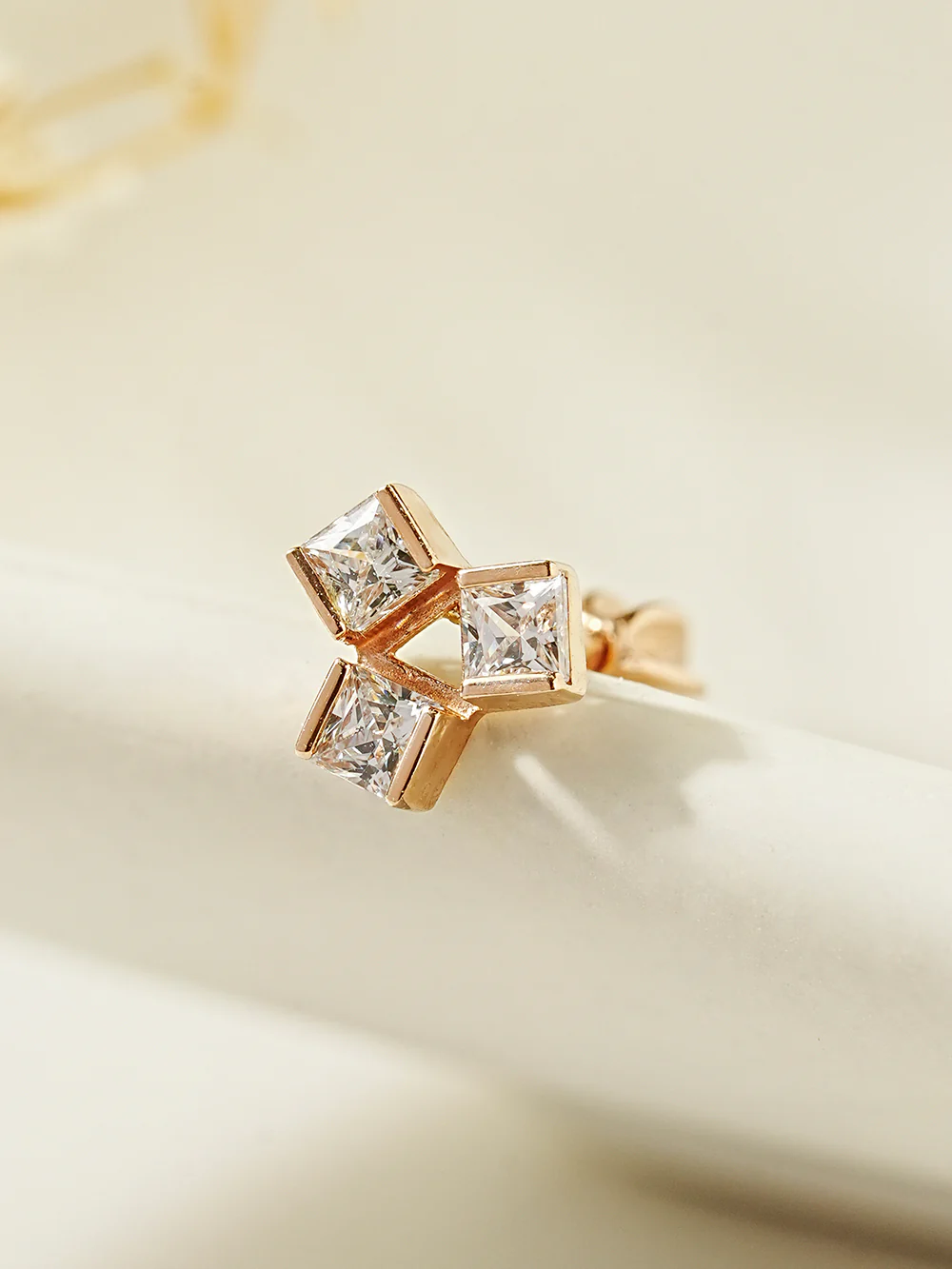 14K Gold Tetrapod Cartilage Earring 18G16G - Image 3