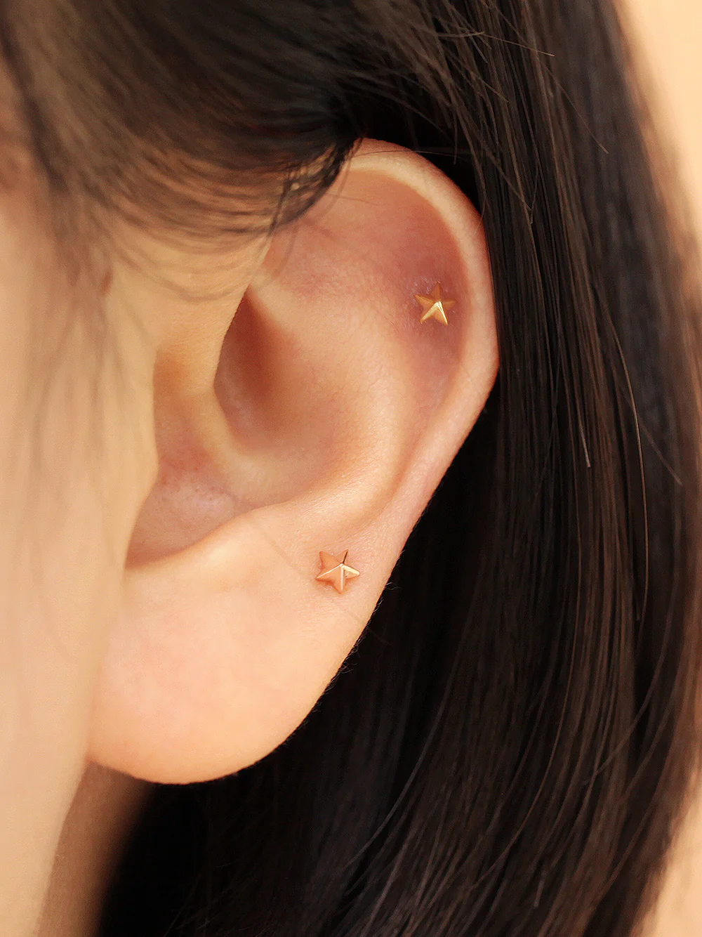 14K Gold Tiny Pyramid Internally Threaded Labret Piercing 18G16G - Image 4