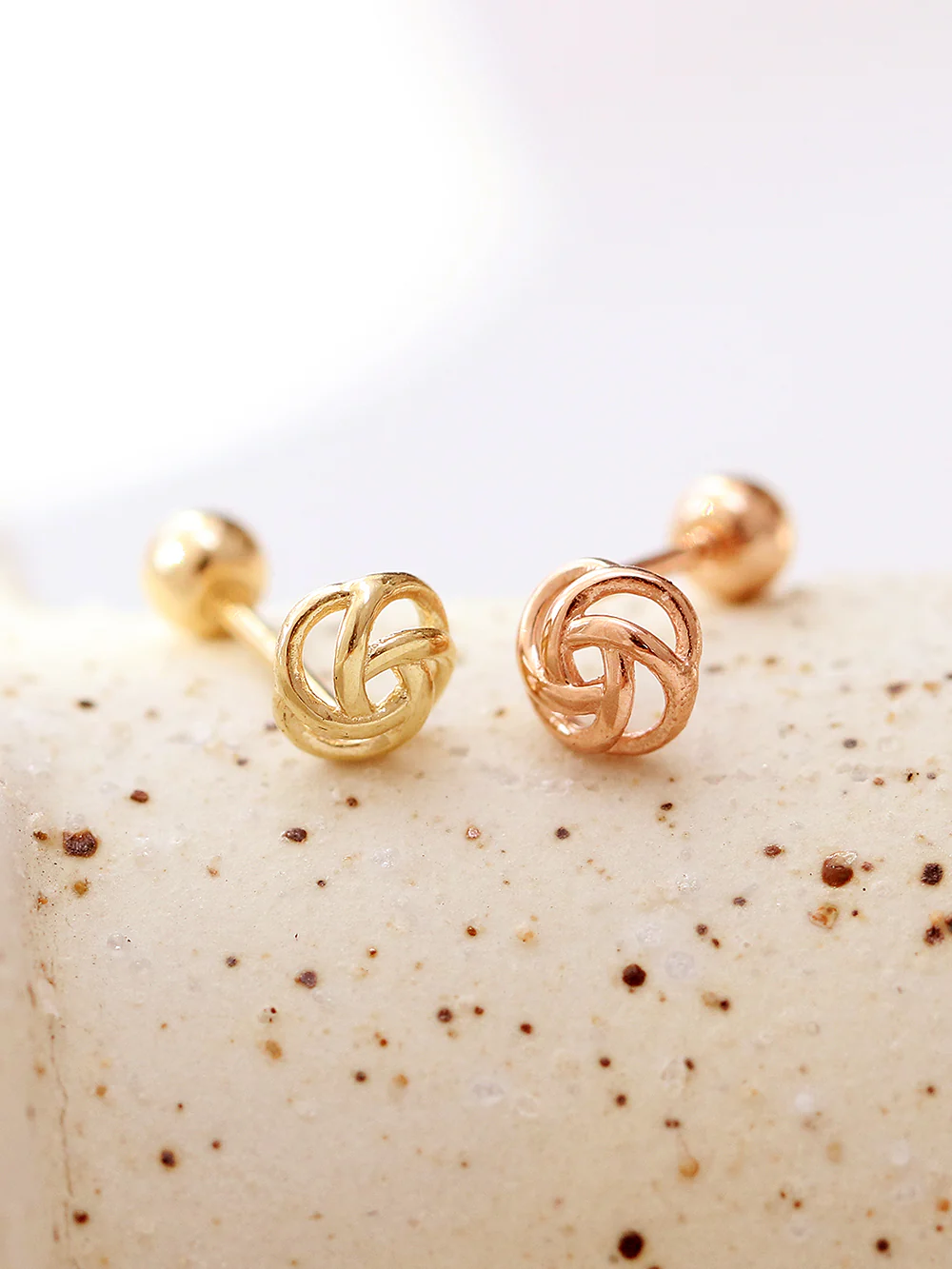 14K gold Tornado Ball cartilage earring 20g - Image 8