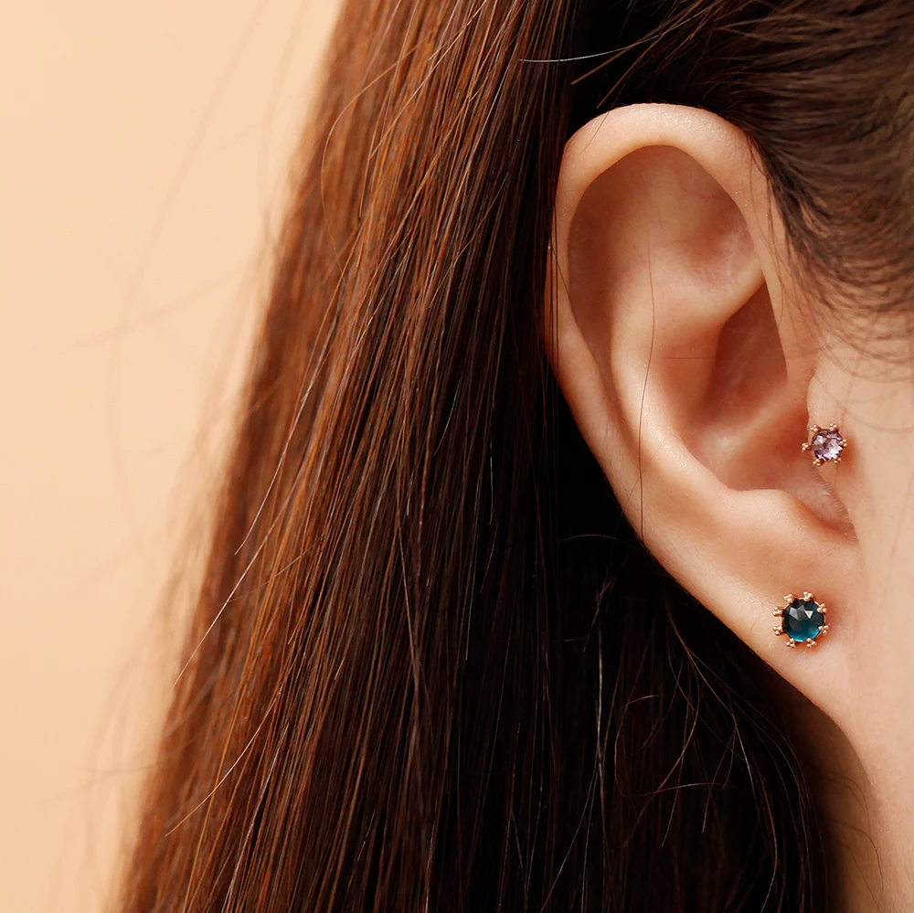 14K Gold Triangle Ball prong Rose-cut Internally Threaded Labret Piercing 18G16G - Image 4