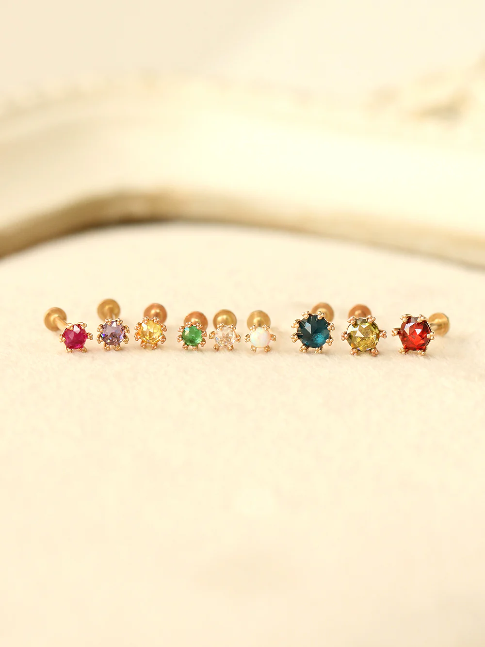 14K Gold Triangle Ball prong Rose-cut Internally Threaded Labret Piercing 18G16G - Image 7