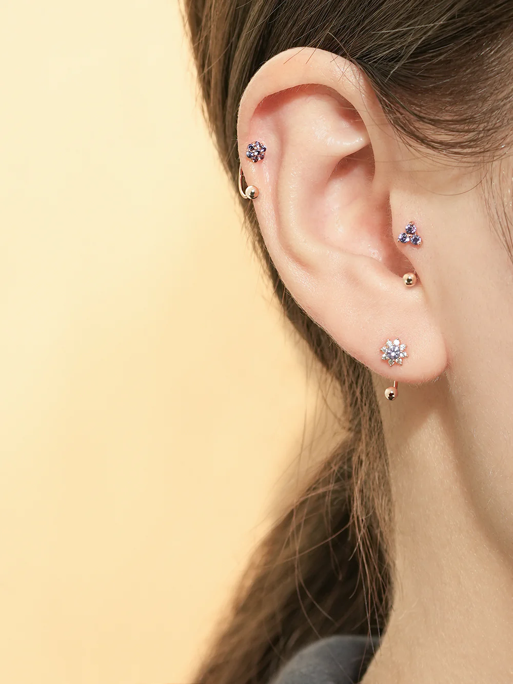 14K Gold Triangle Cubic Ball Curve Piercing 20G - Image 9
